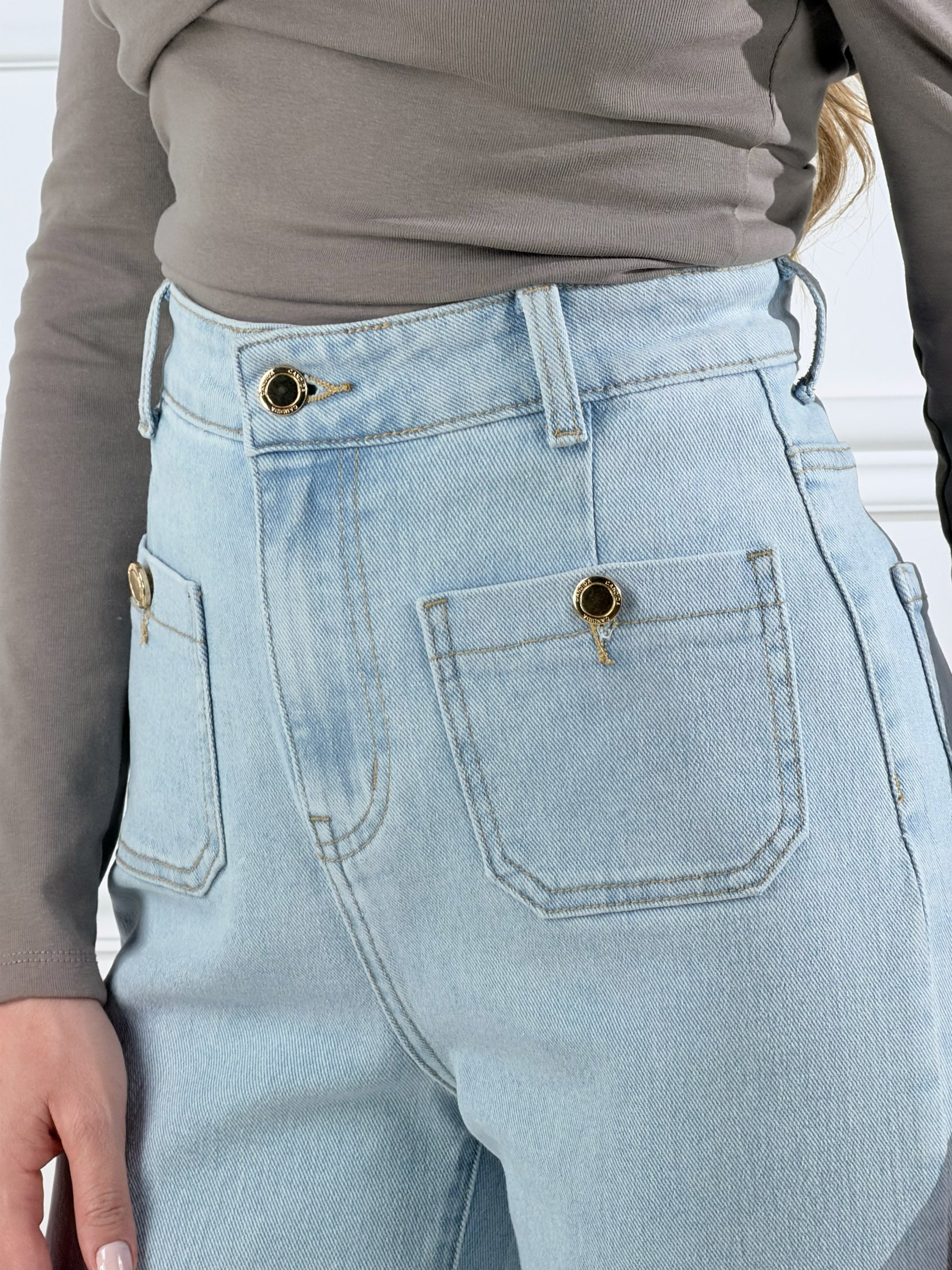 Jeans Valery con taschini|Colore:Blu chiaro