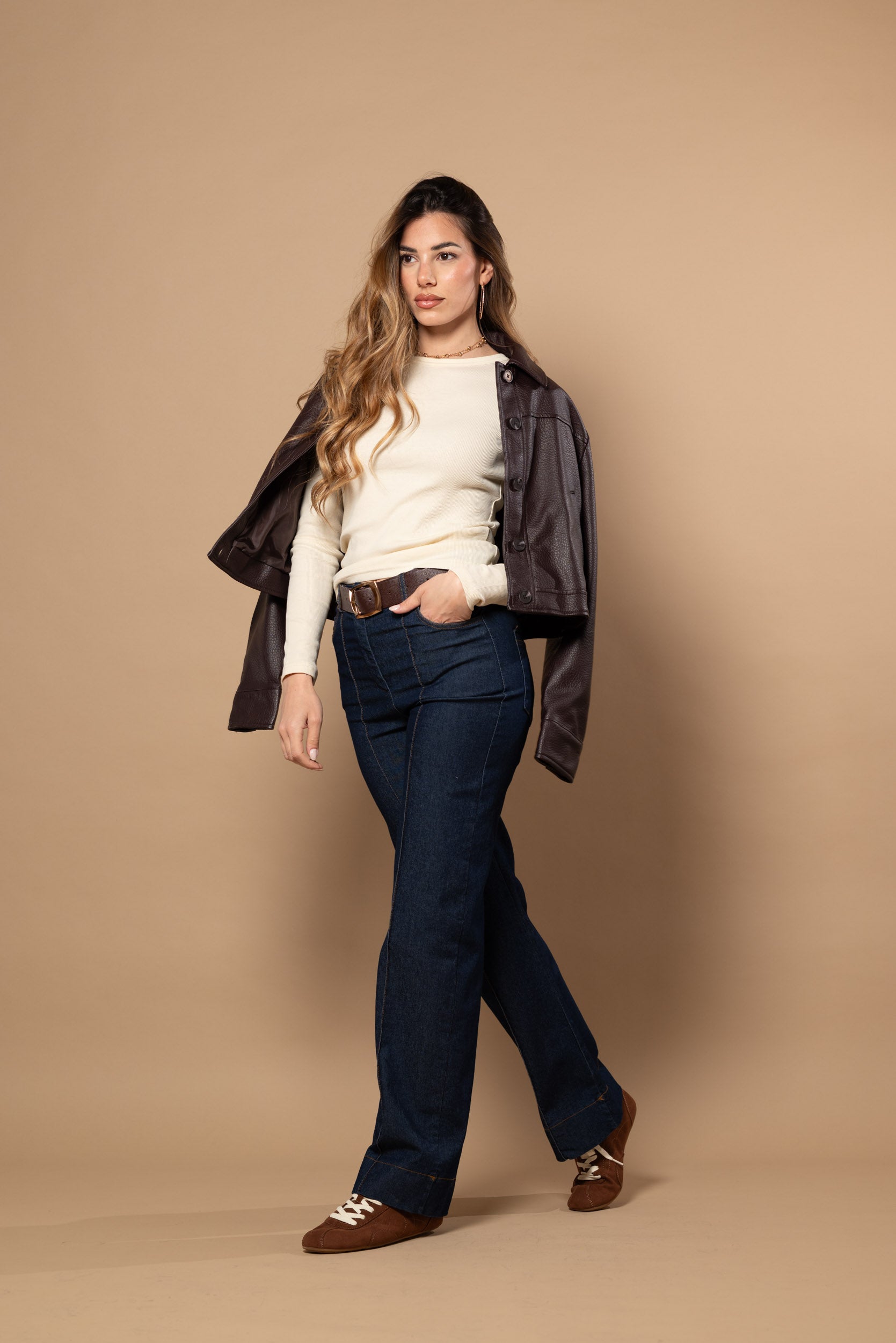 Jeans scuro con cintura |Colore:Jeans