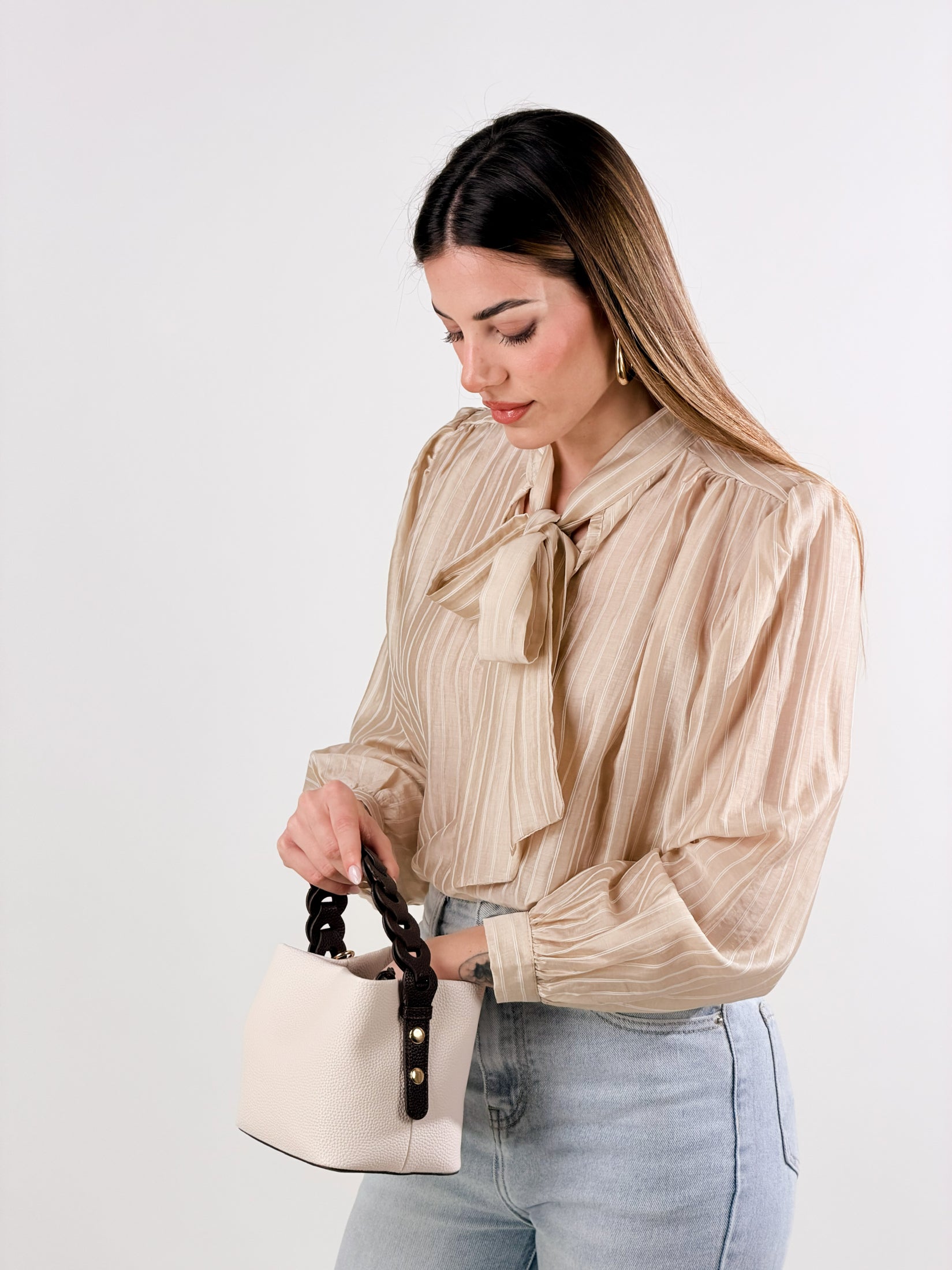 Blusa  con fiocco|Colore:Beige