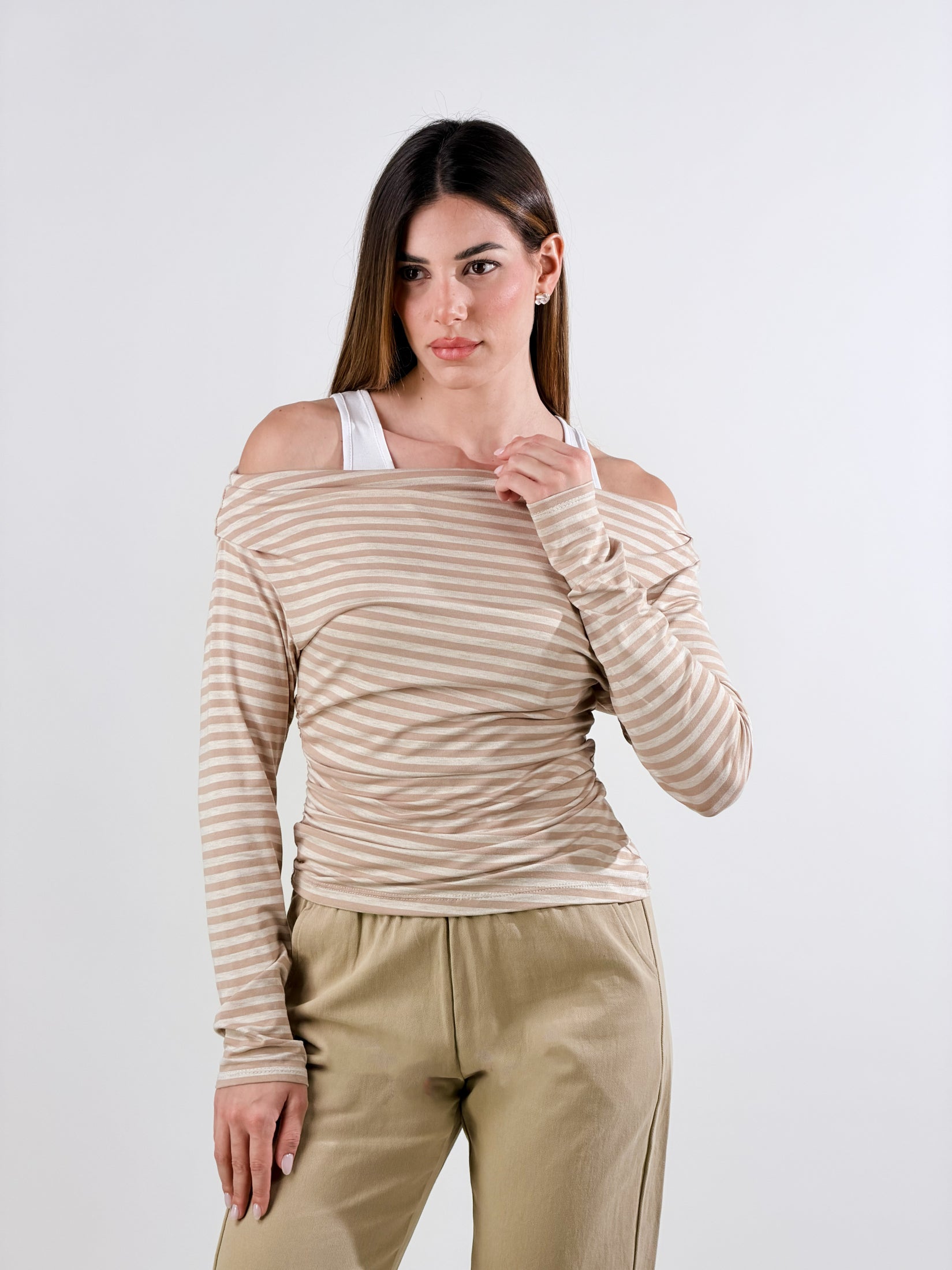 Maglia asimmetrica |Colore:Beige