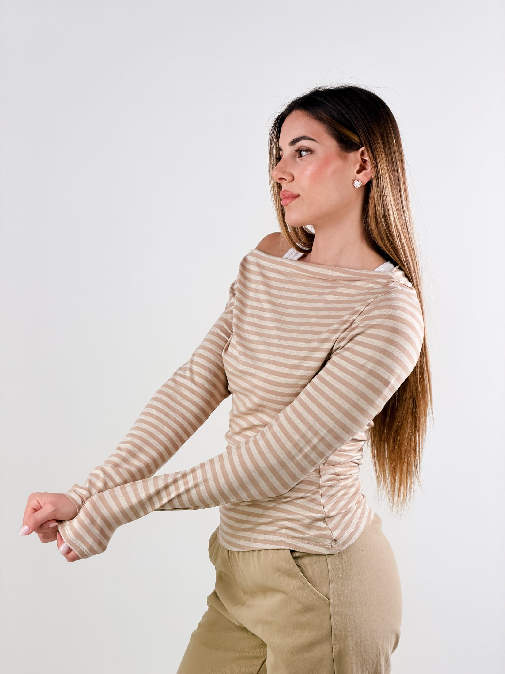 Maglia asimmetrica |Colore:Beige