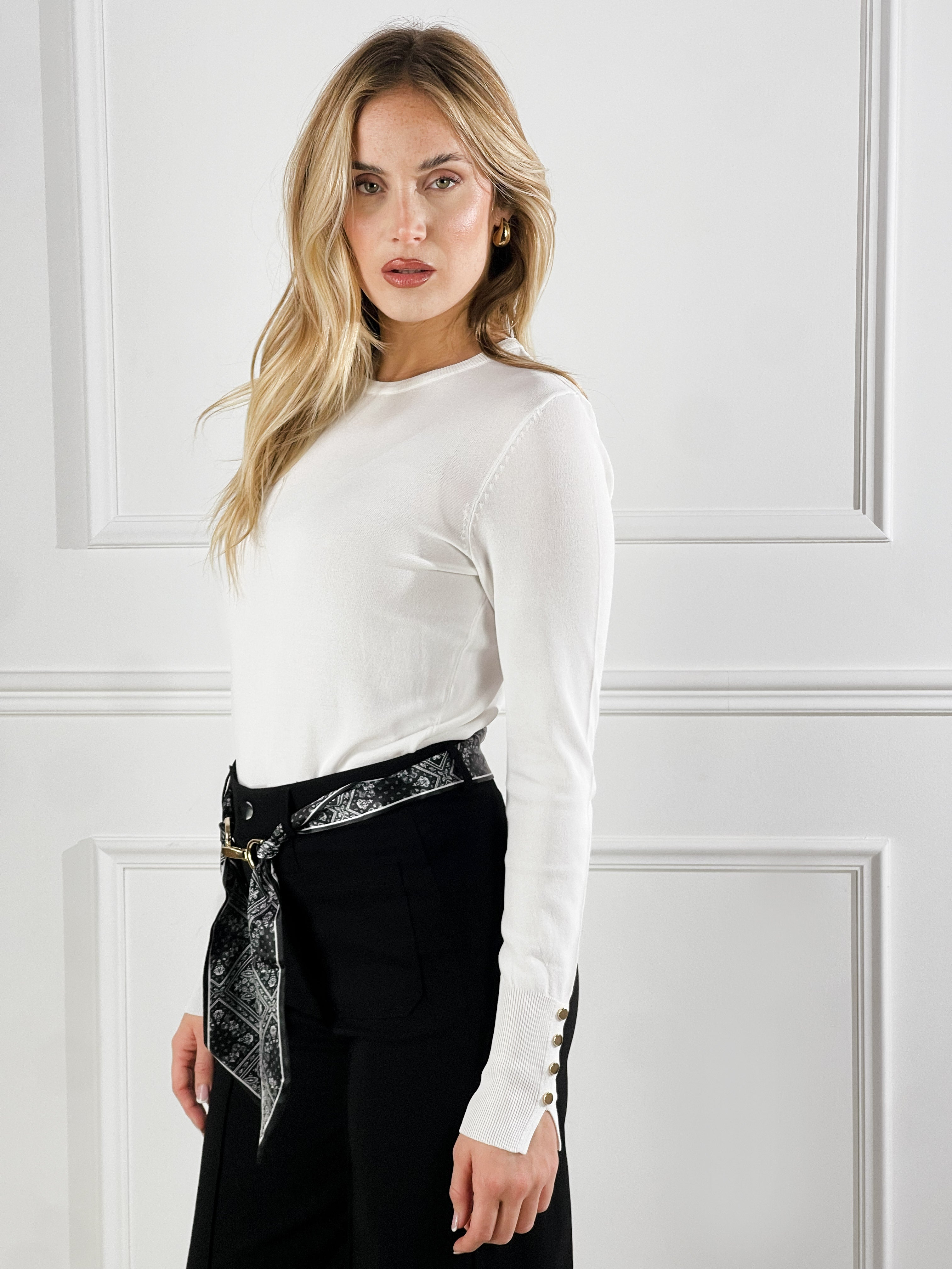 Maglia girocollo con bottoni|Colore:Latte