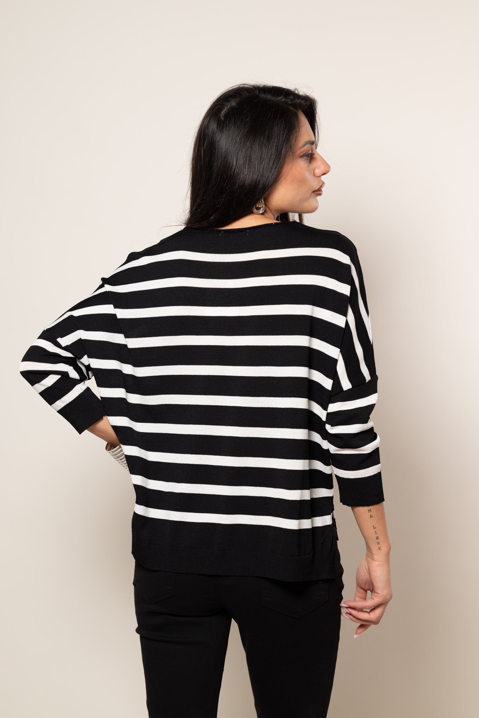 Maglia V Stripe|Colore:Nero