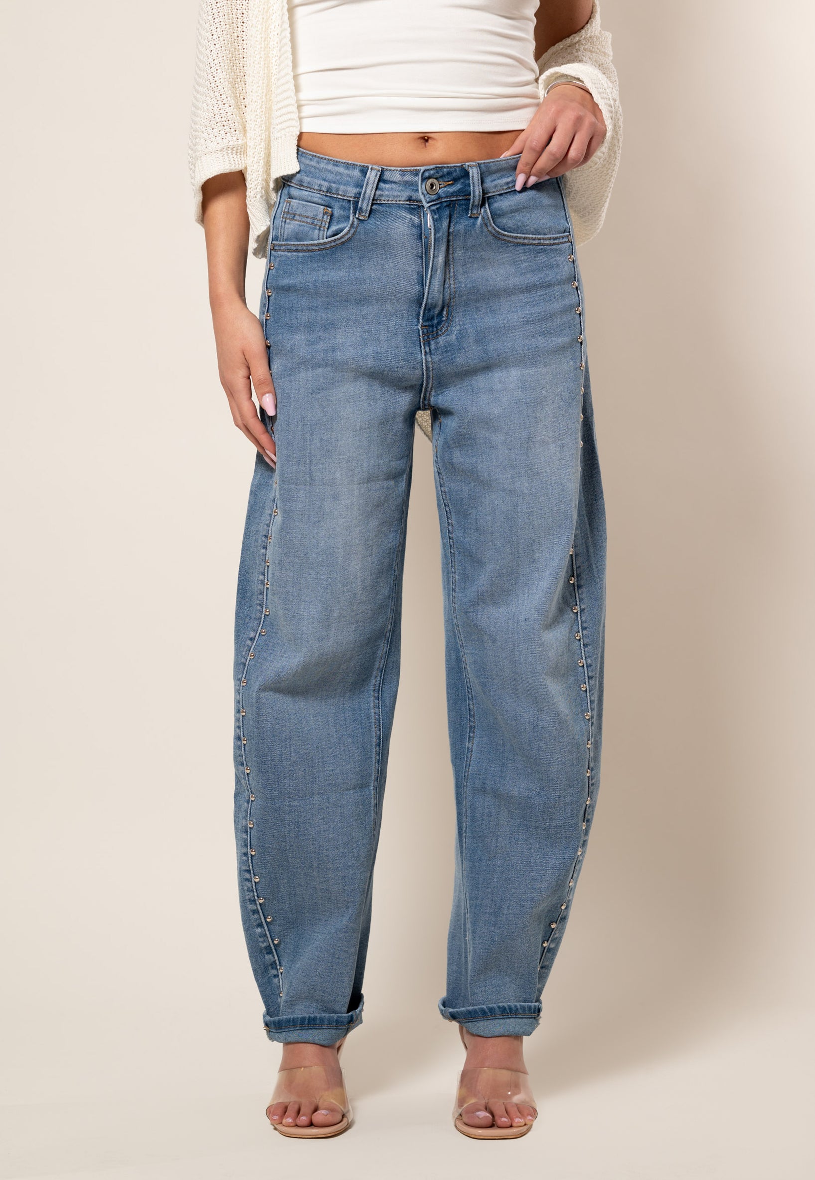 Jeans ballon con Borchie|Colore:Blu medio