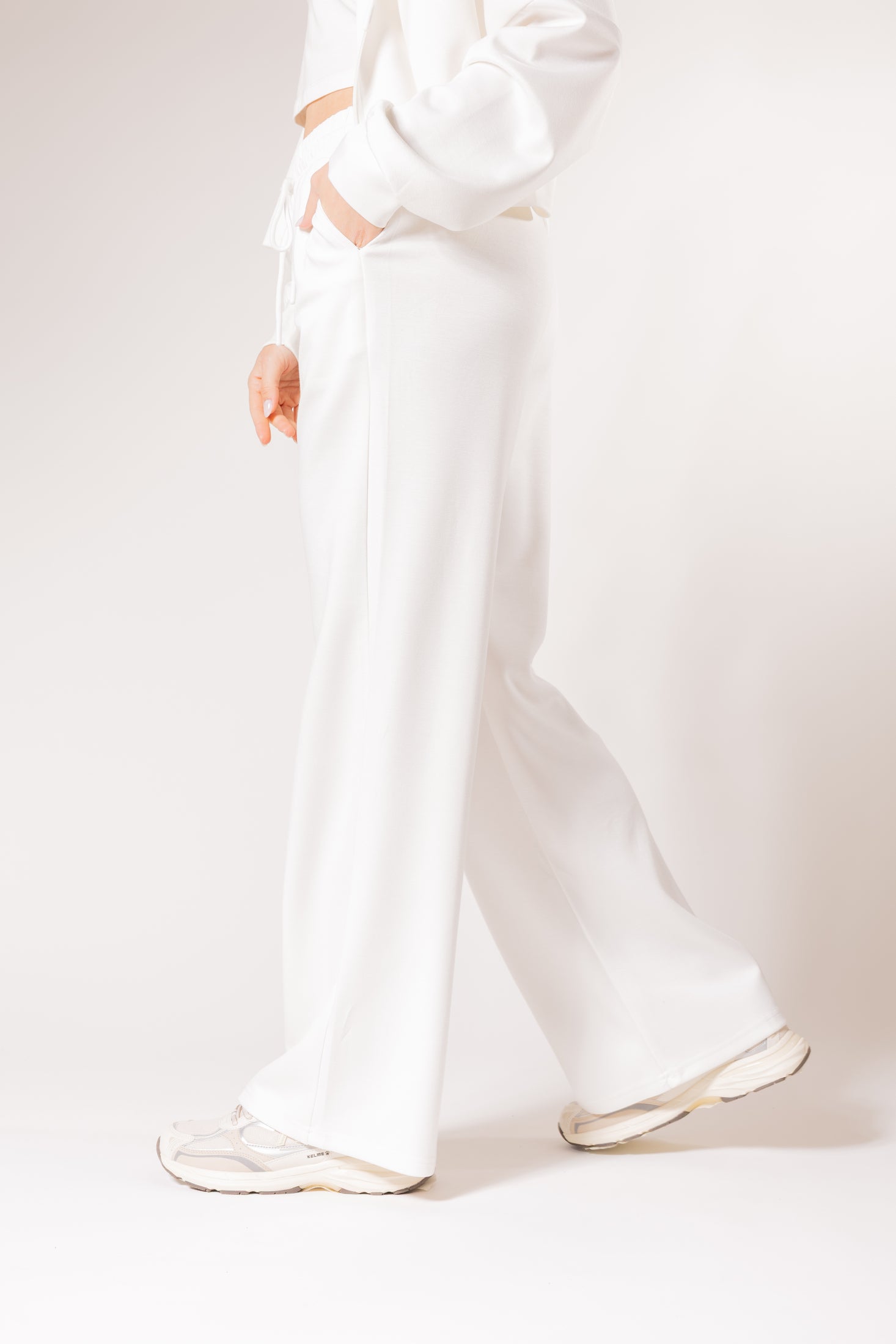 Completo sportivo|Colore:Bianco