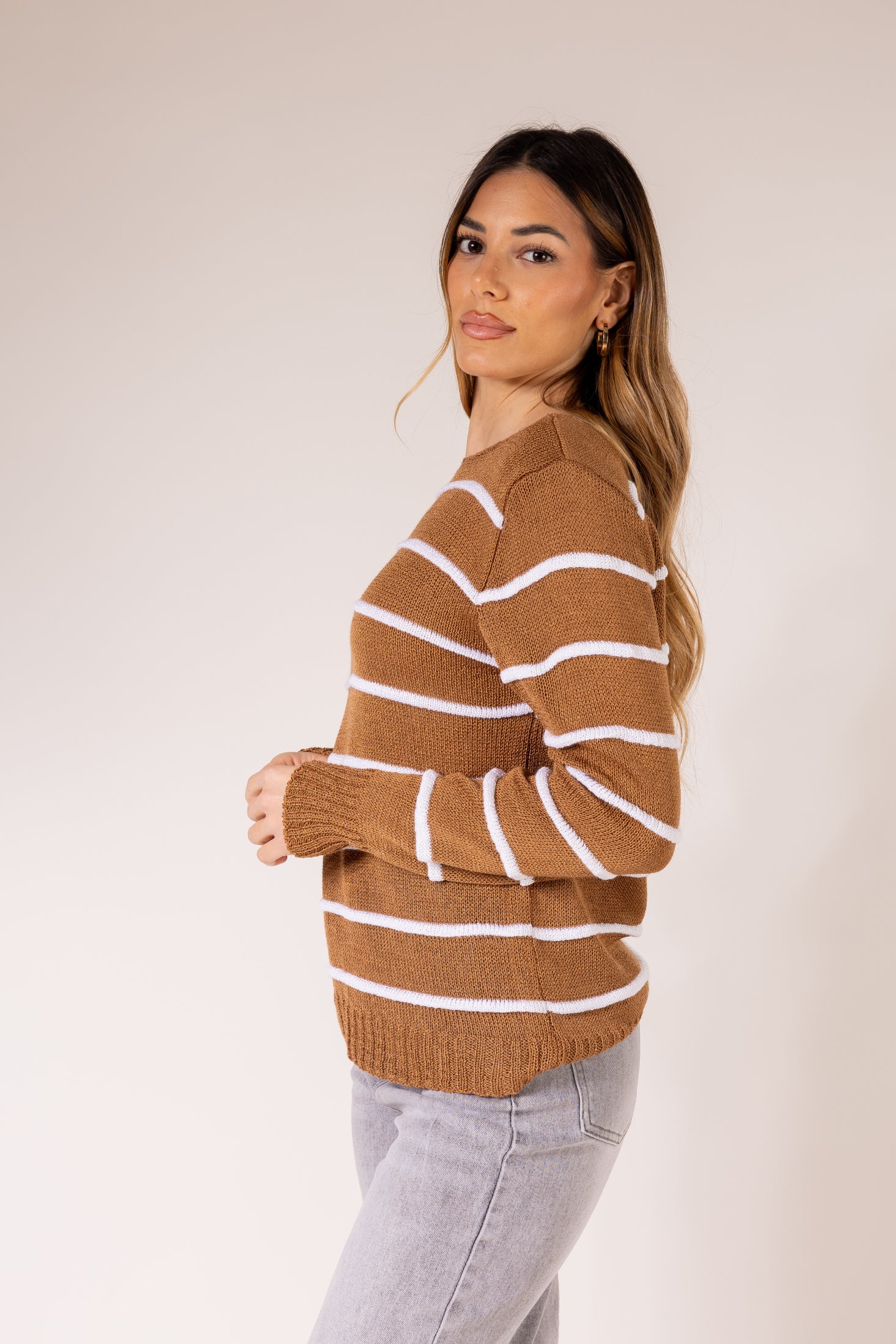 Maglione leggero a righe orizzontali|Colore:Ruggine/bianco