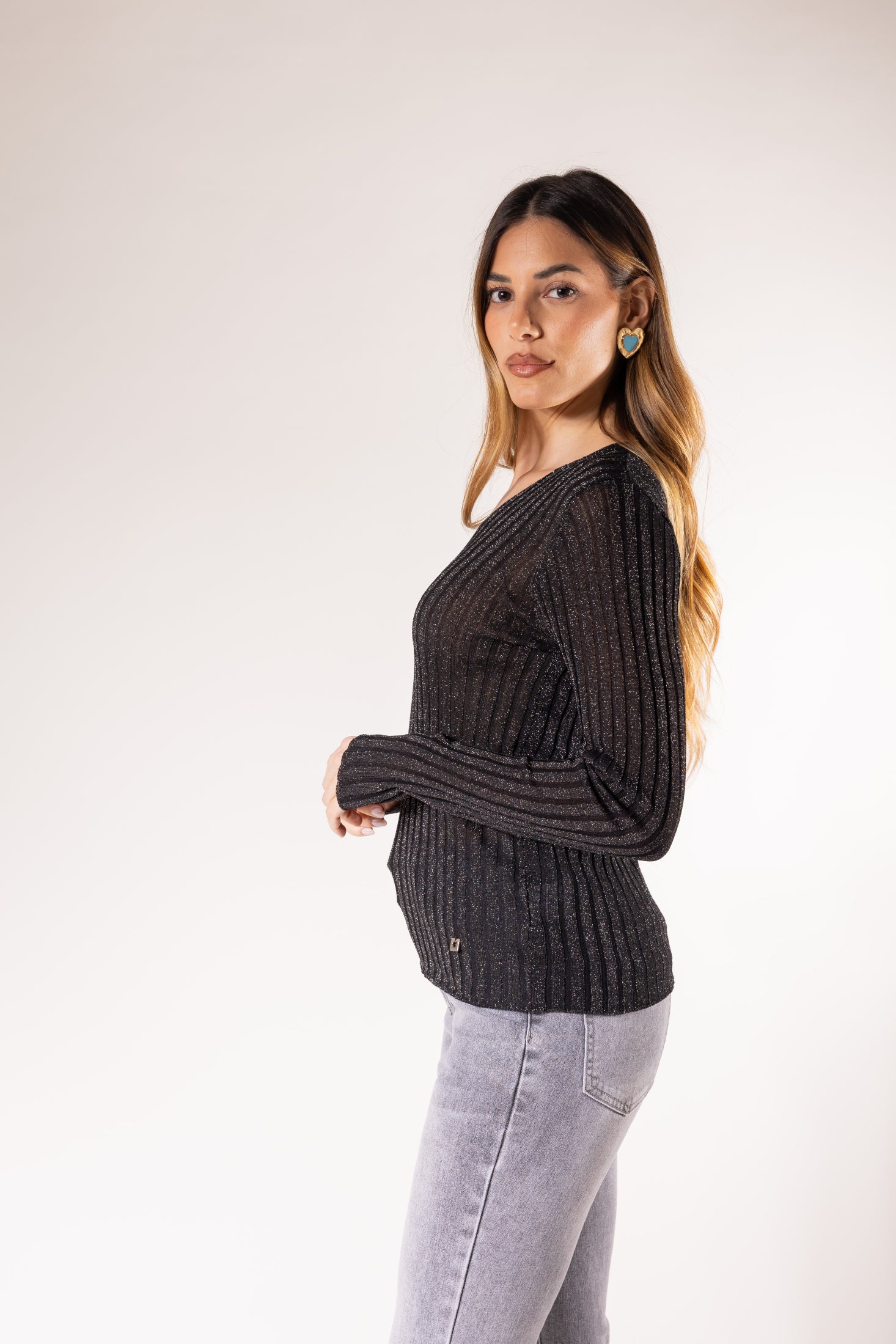 Maglione a coste con scollo a V|Colore:Nero