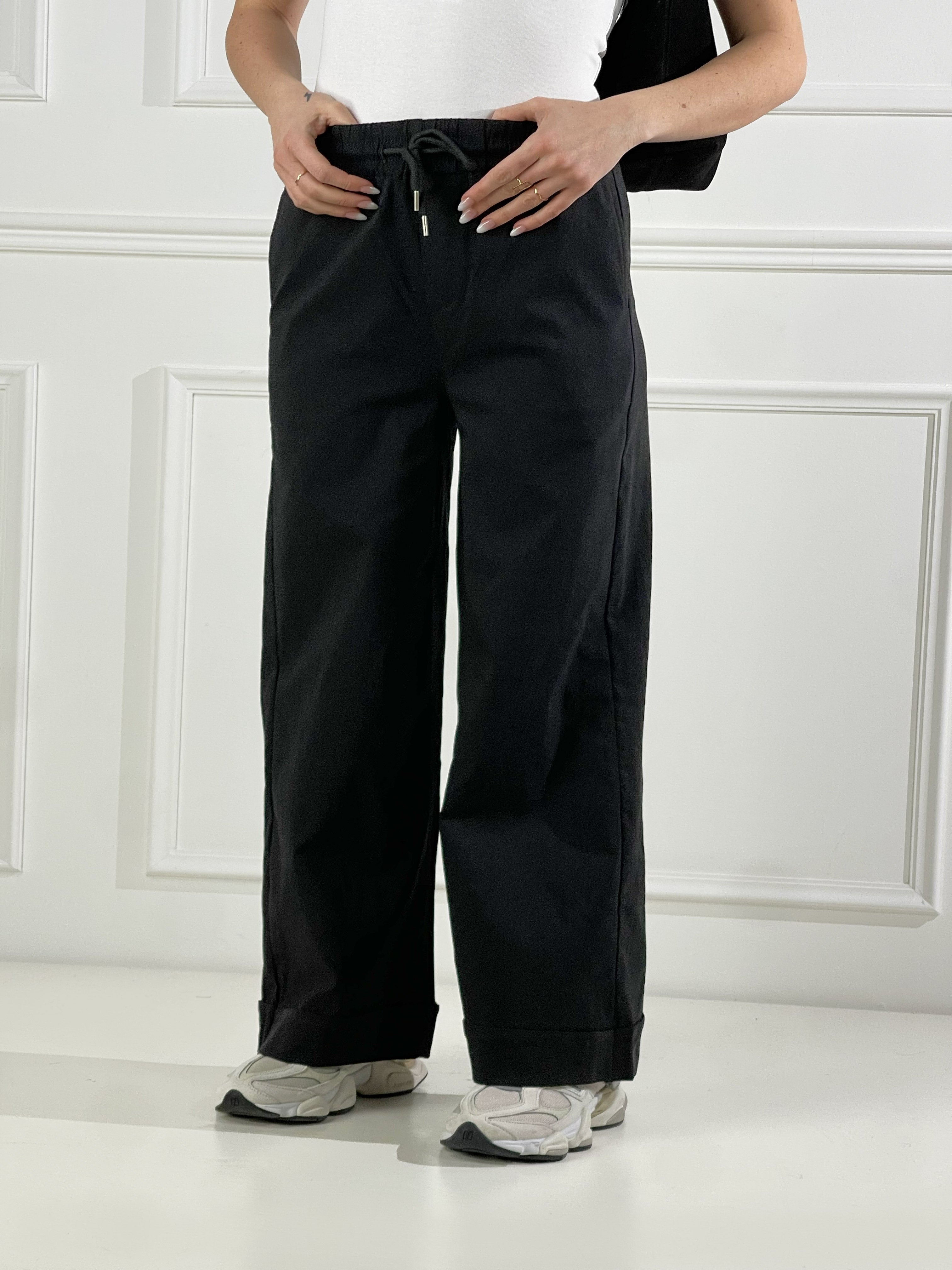Pantaloni con coluisse|Colore:Nero