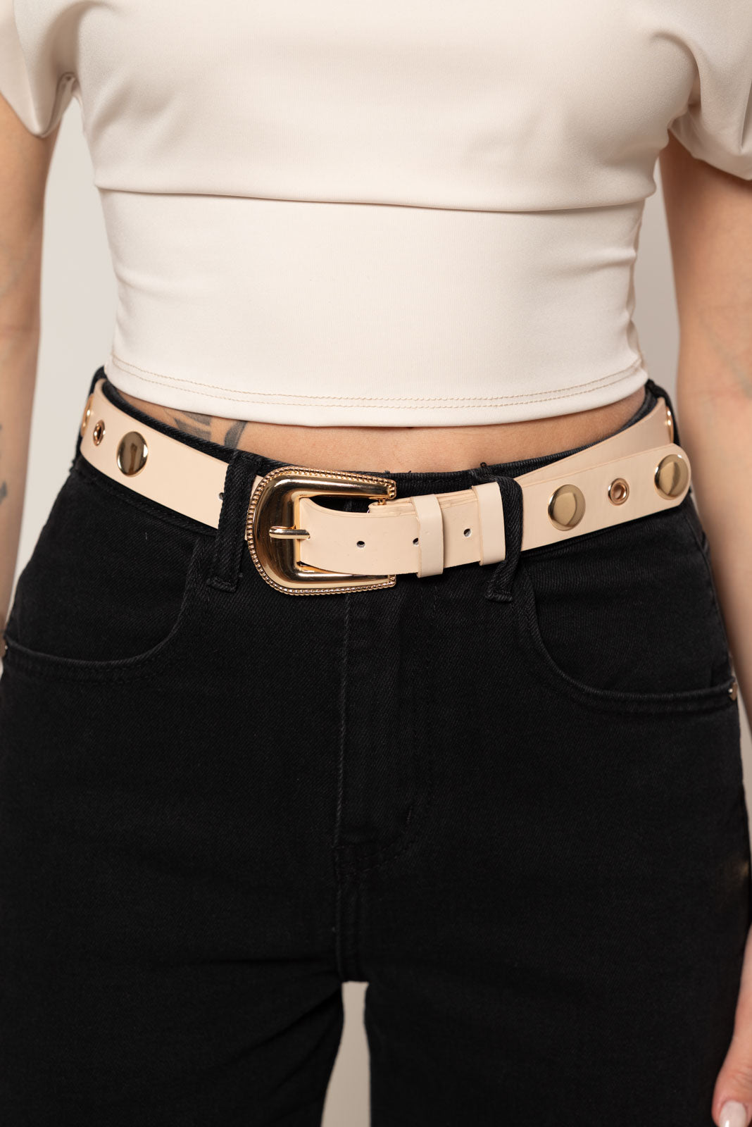 Cintura Texas borchie bombate|Colore:Beige/oro