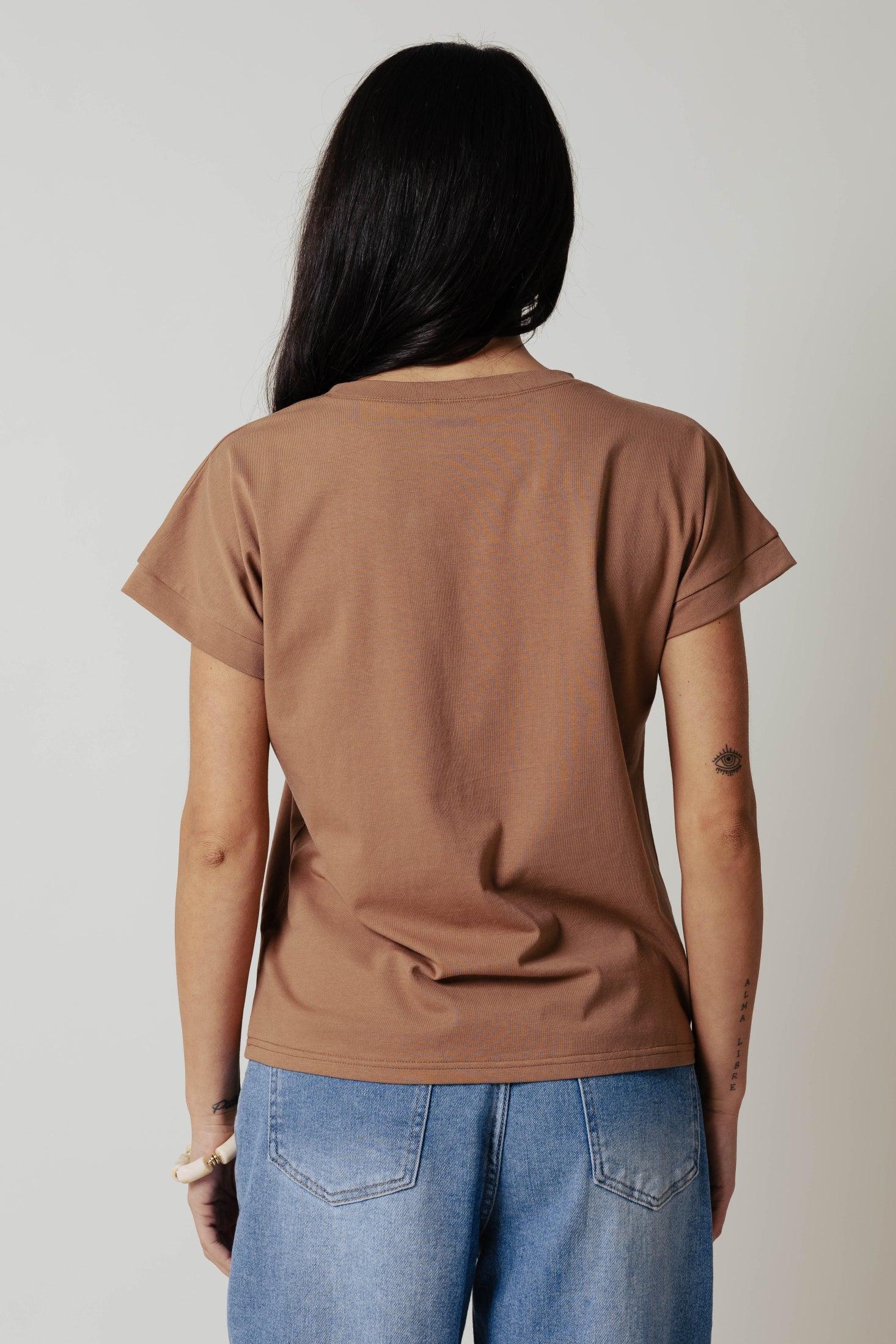 T- shirt con fiore applicato|Colore:Cammello
