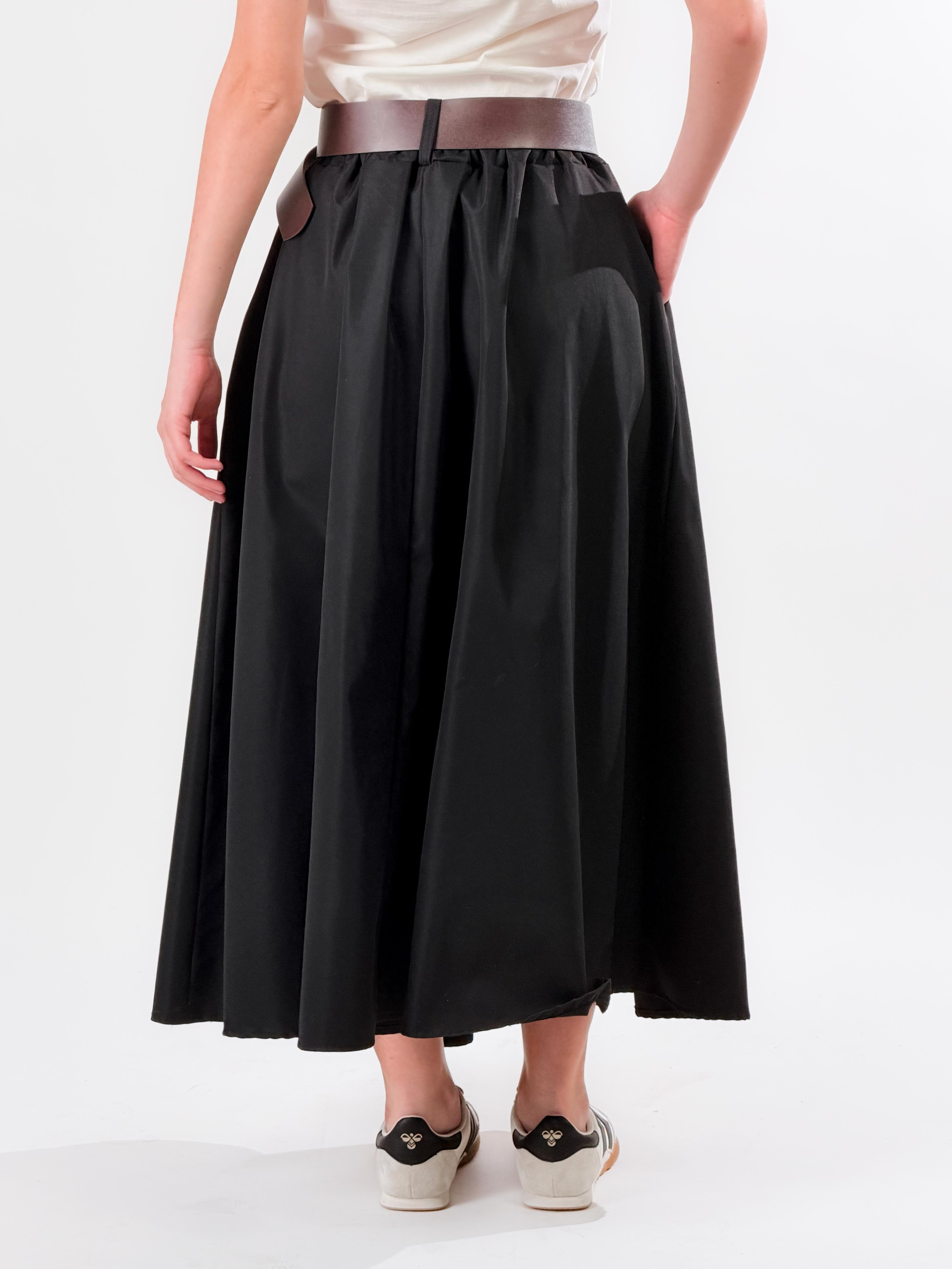 Gonna midi a pieghe|Colore:Nero