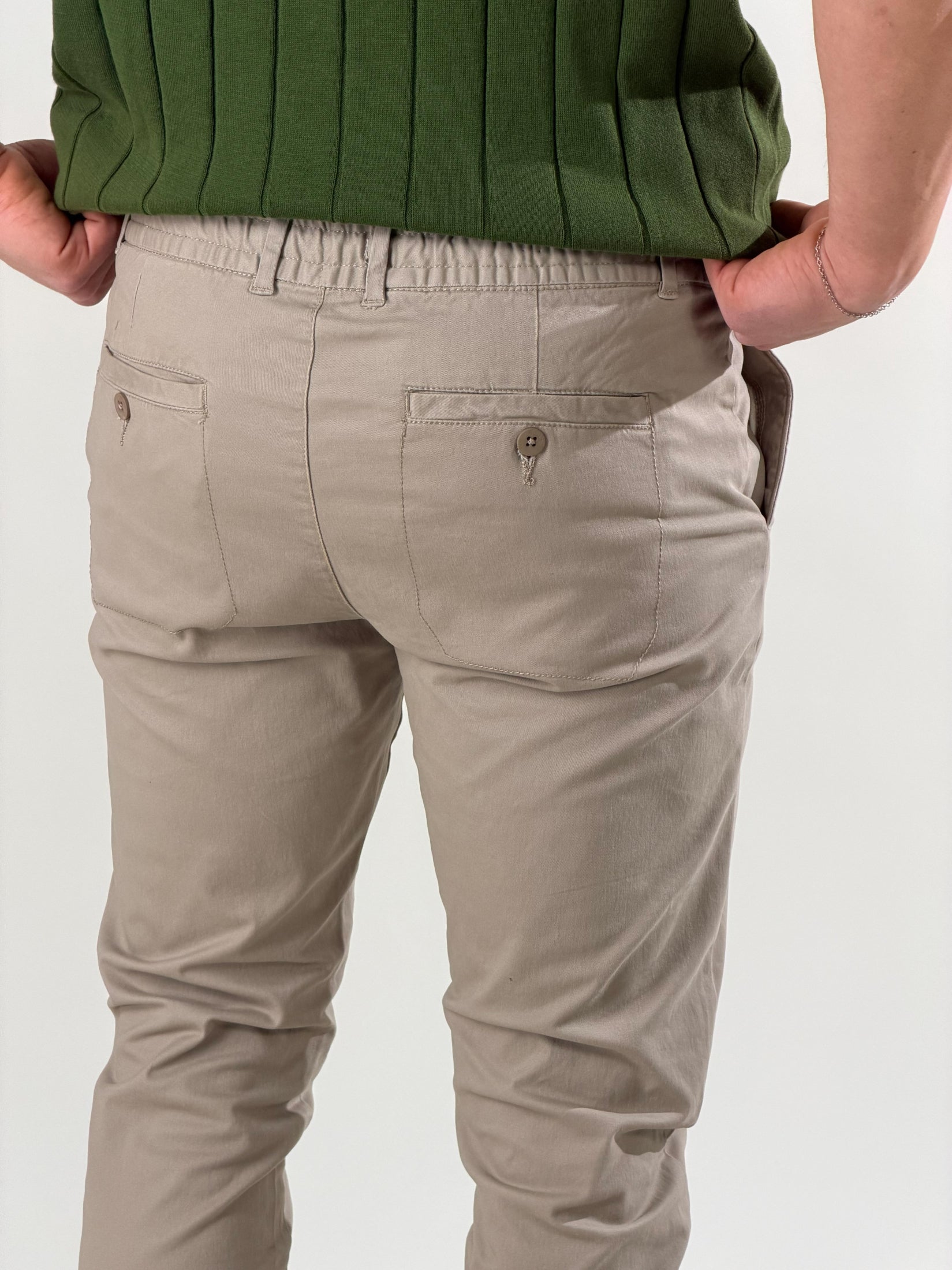 Pantalone slim fit con coulisse|Colore:Beige
