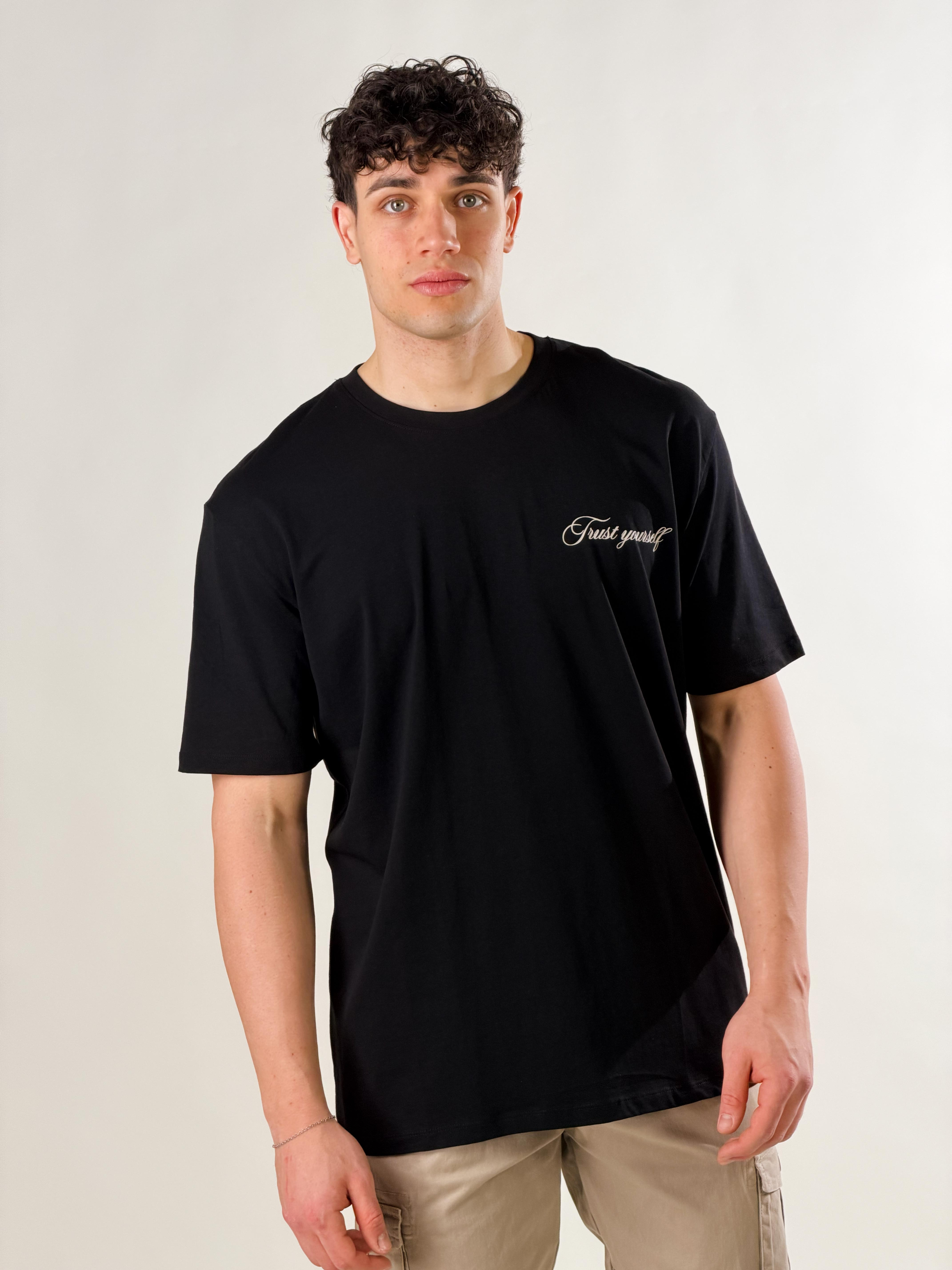 T-Shirt Trust Yourself|Colore:Nero