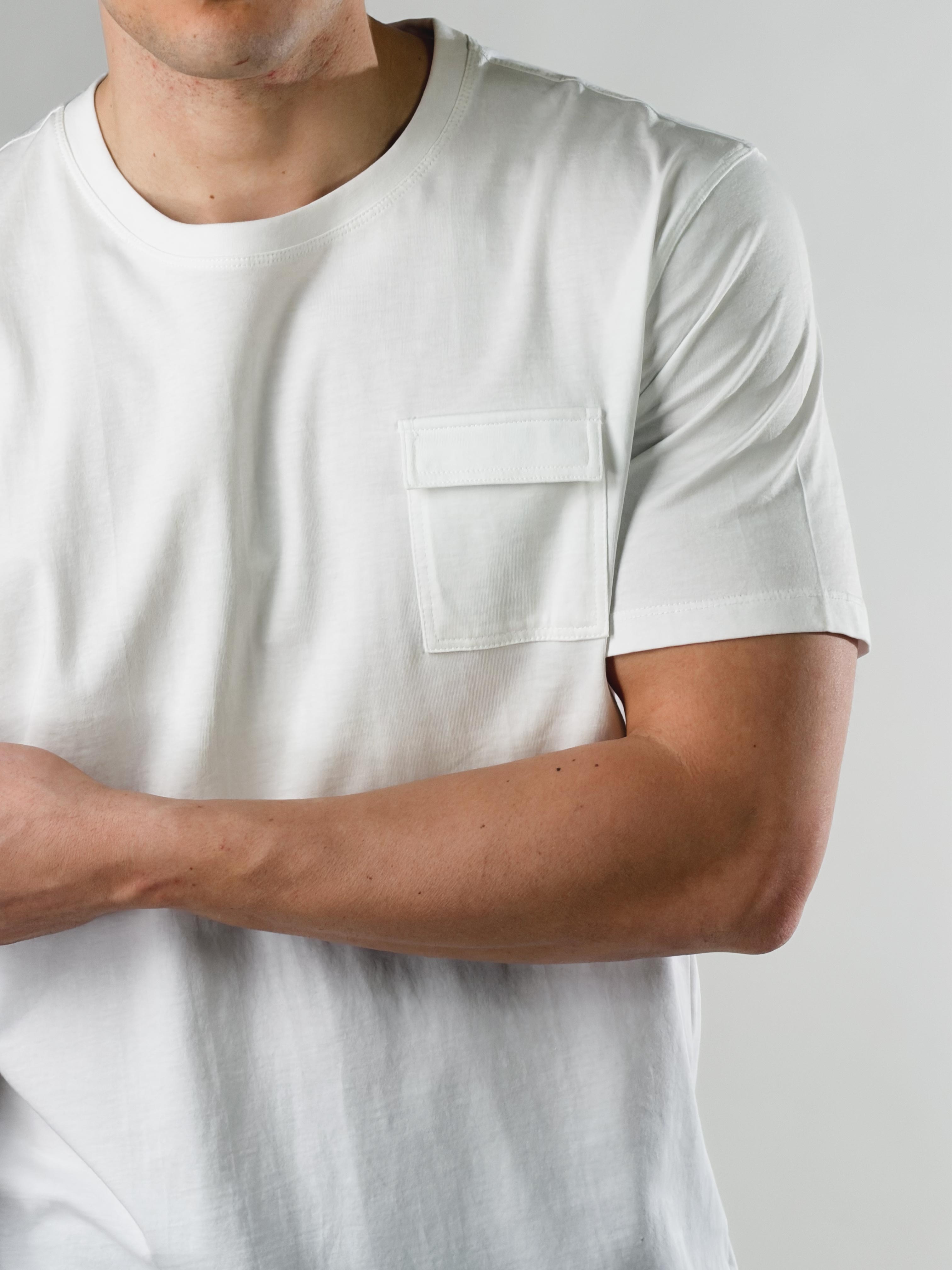 T-Shirt taschino loose fit|Colore:Bianco