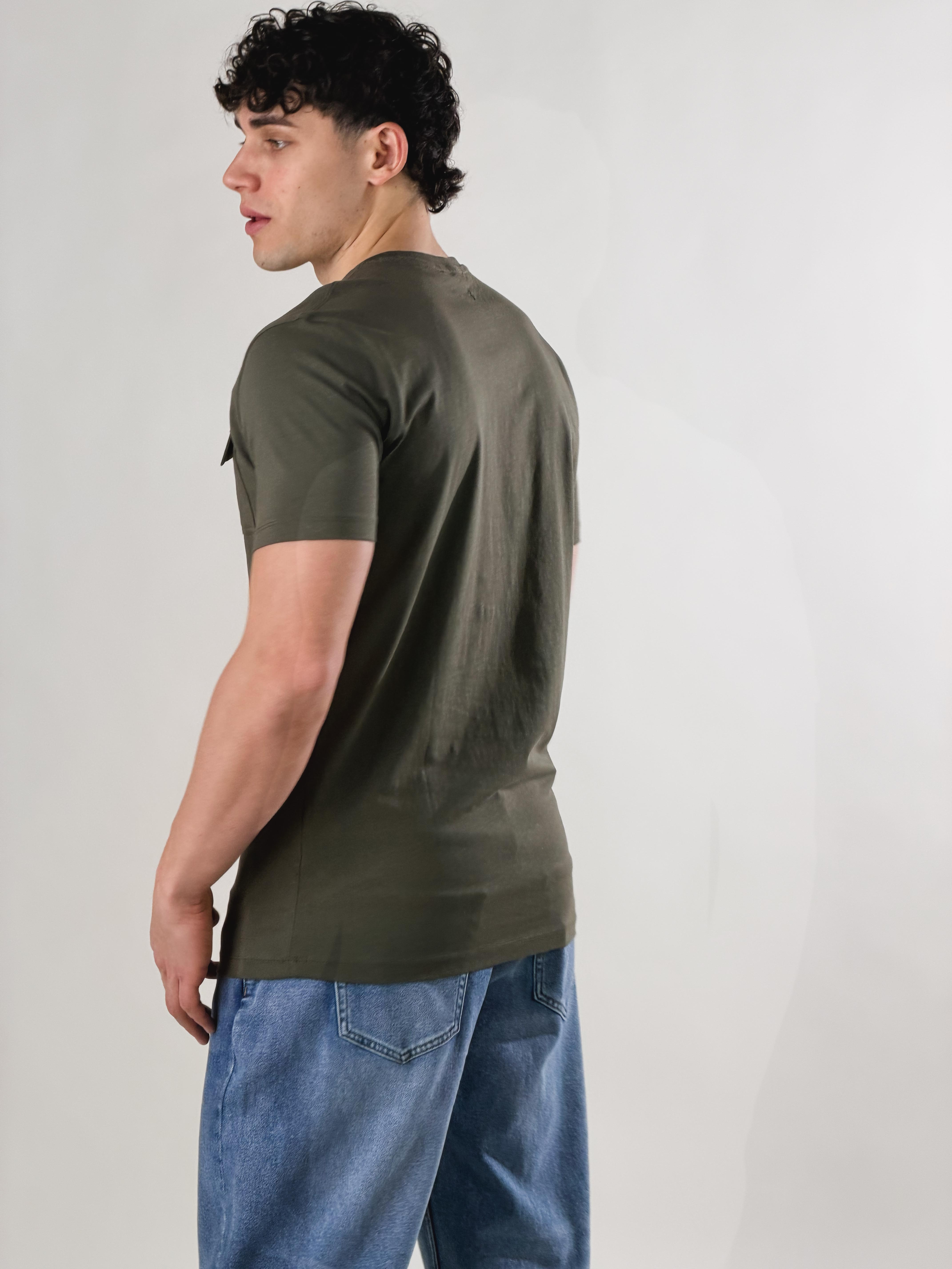 T-Shirt taschino loose fit|Colore:Verde militare