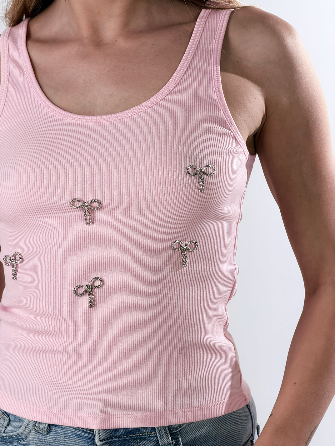Canotta con applicazioni fiocchi|Colore:Rosa chiaro