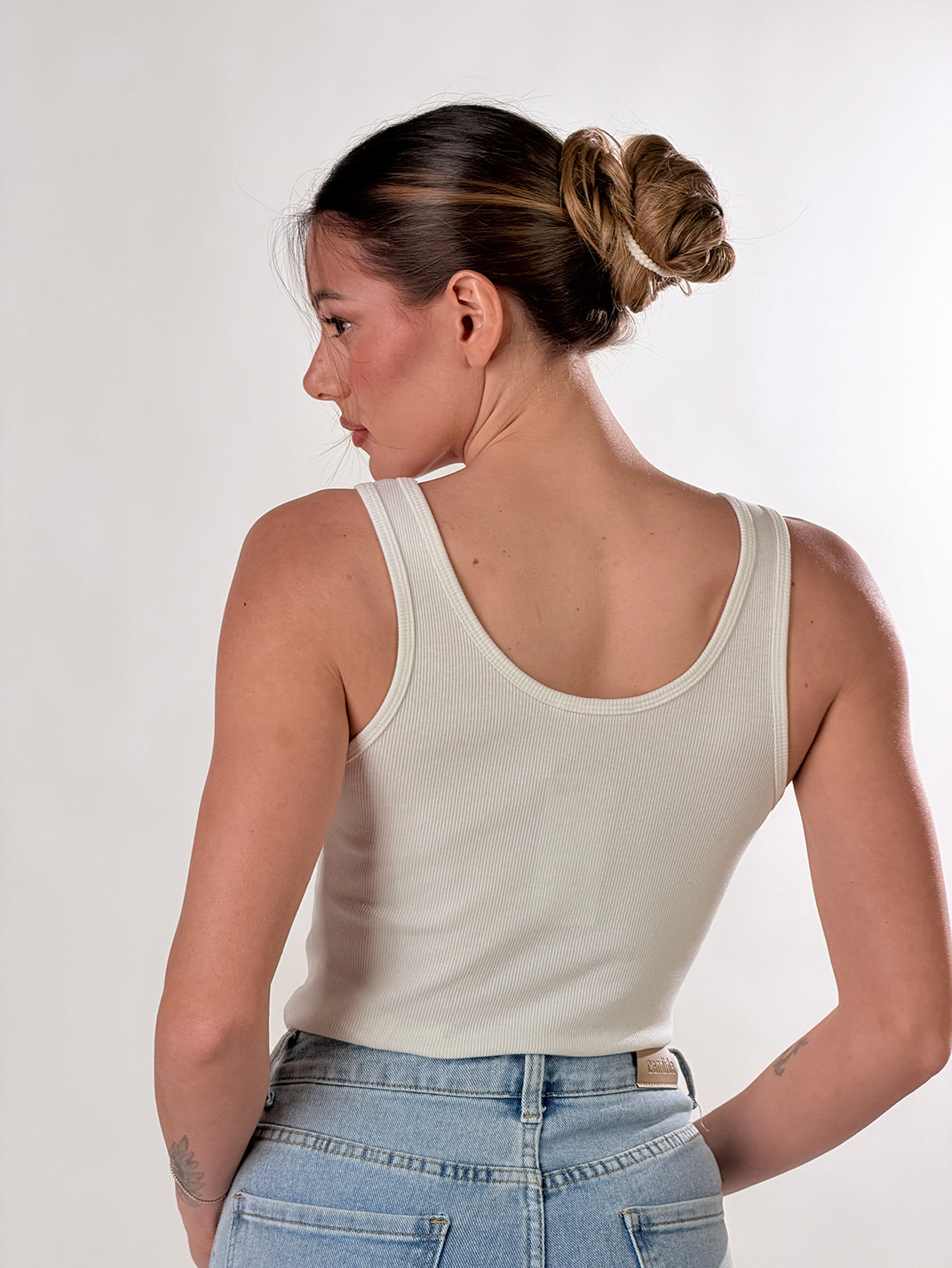 Canotta con applicazioni fiocchi|Colore:Bianco latte