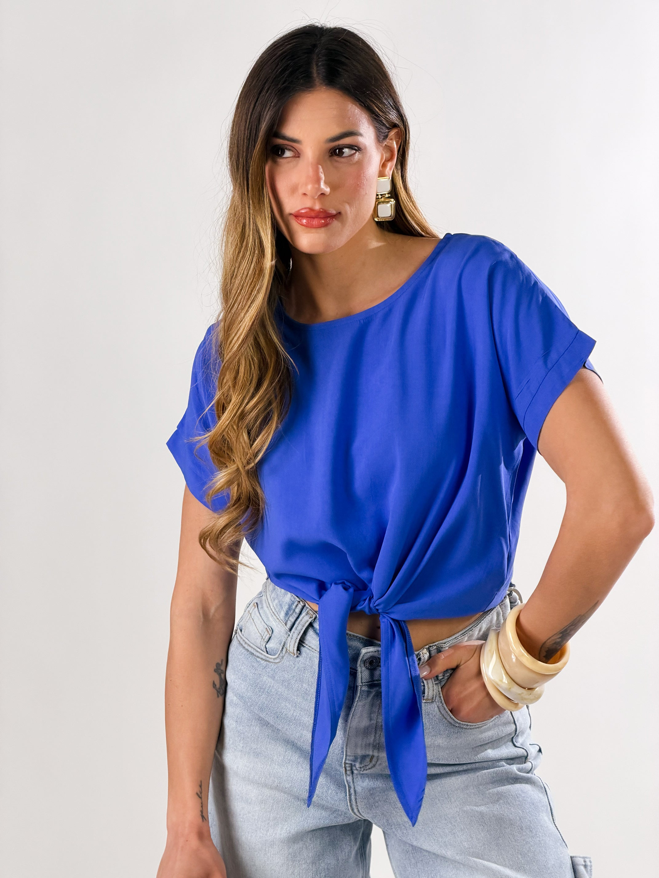 T-Shirt Cropped con Nodo|Colore:Blu royal