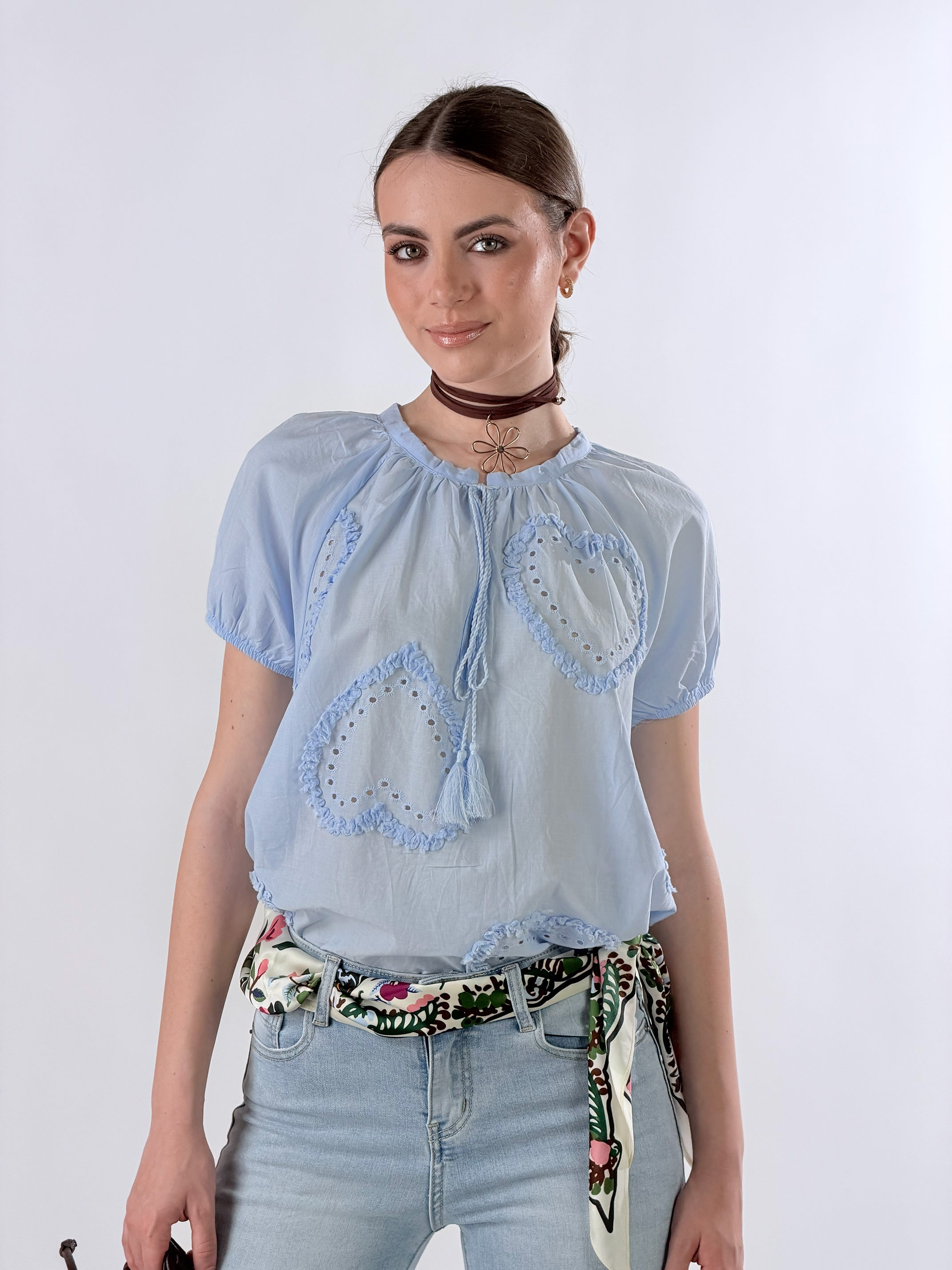 Blusa cuore ricamati|Colore:Celeste