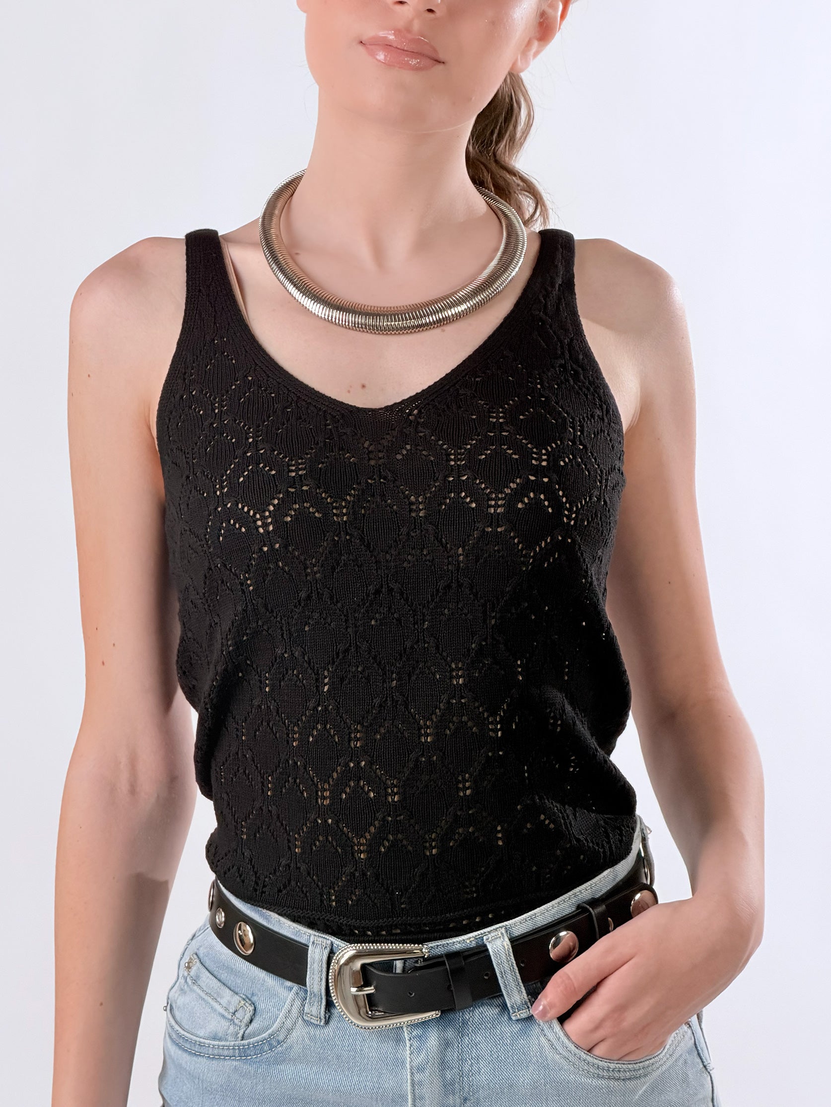 Top traforato in filo|Colore:Nero