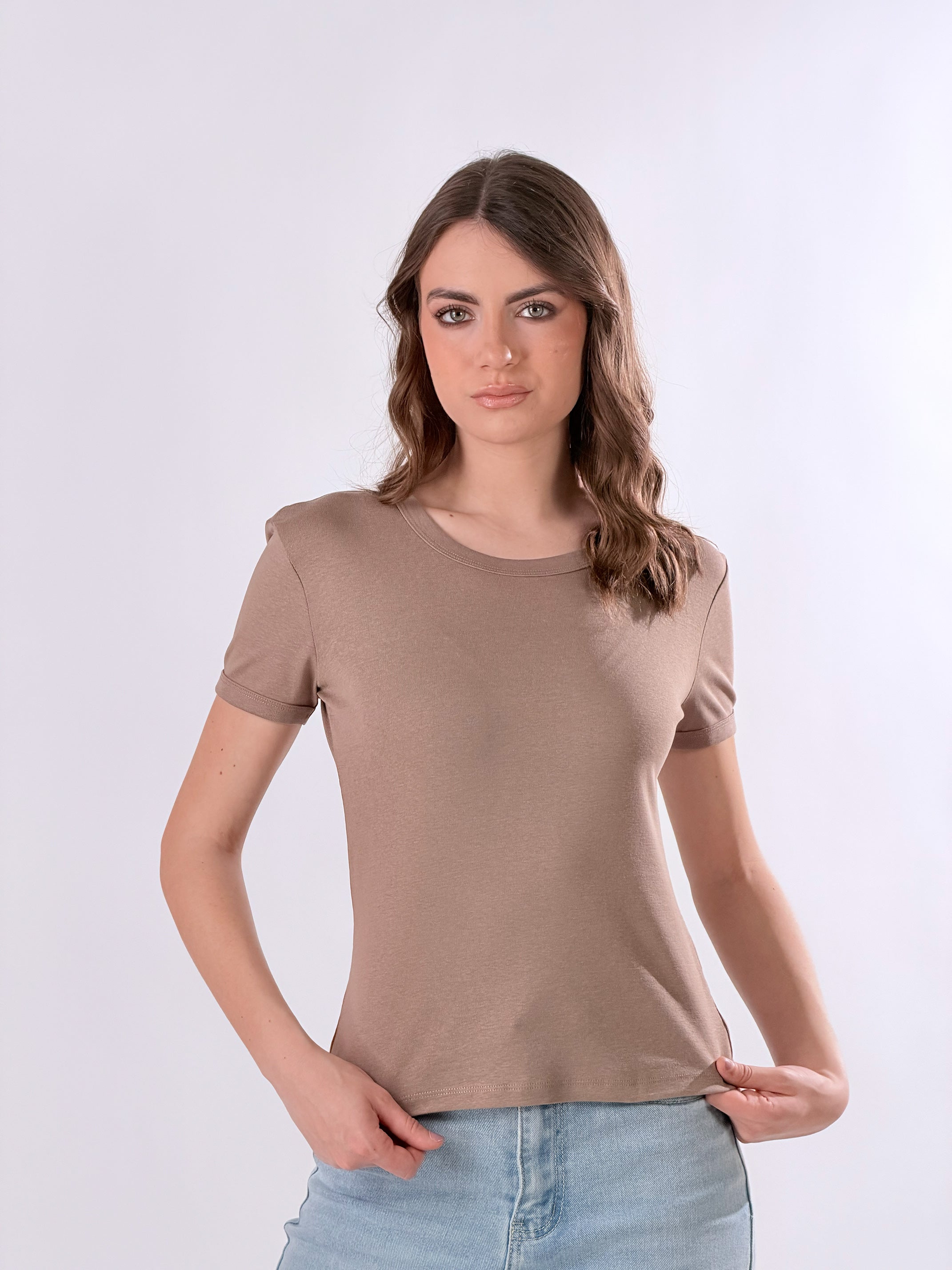 T-Shirt con cucitura posteriore|Colore:Cammello