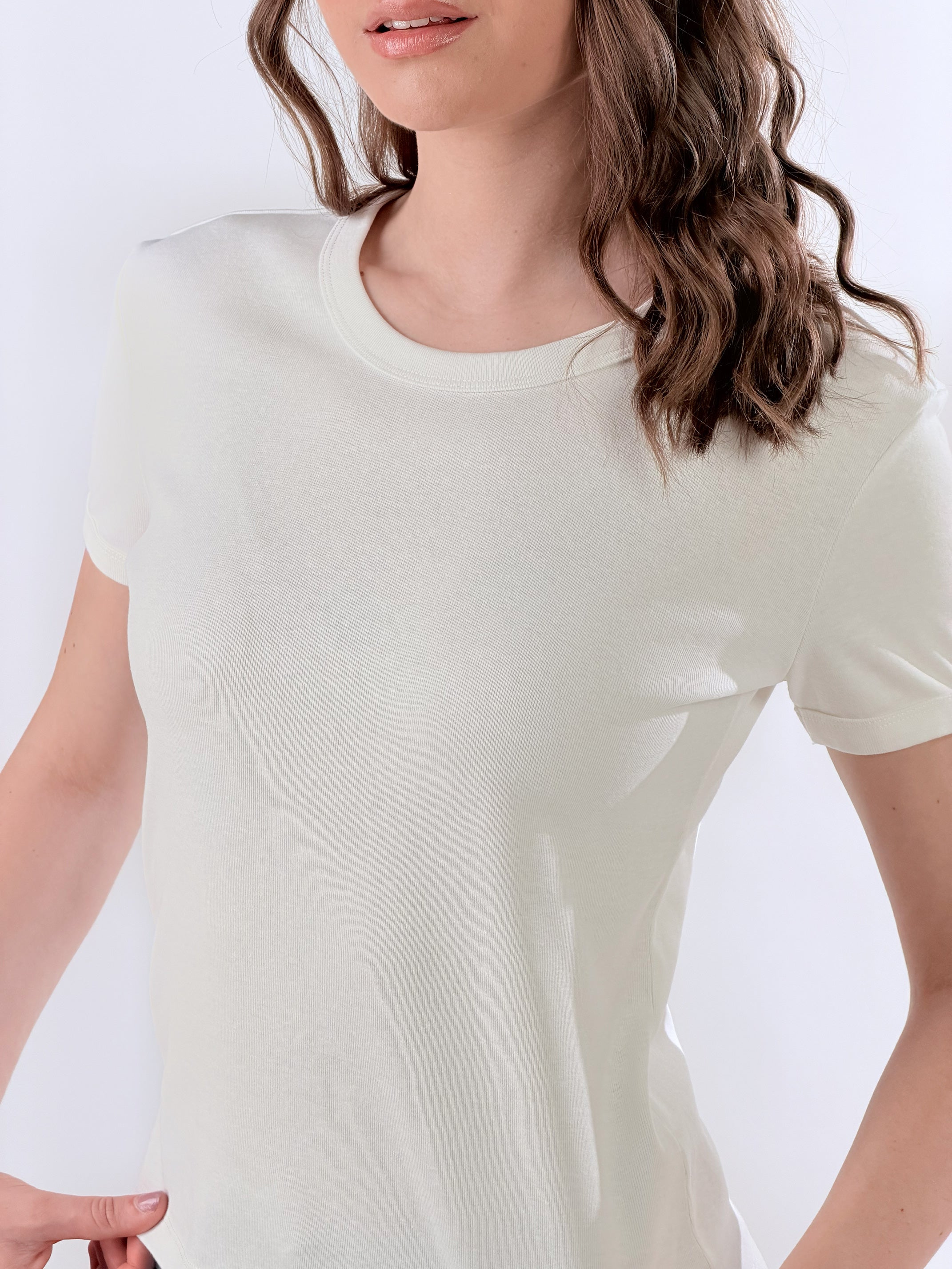 T-Shirt con cucitura posteriore|Colore:Bianco latte