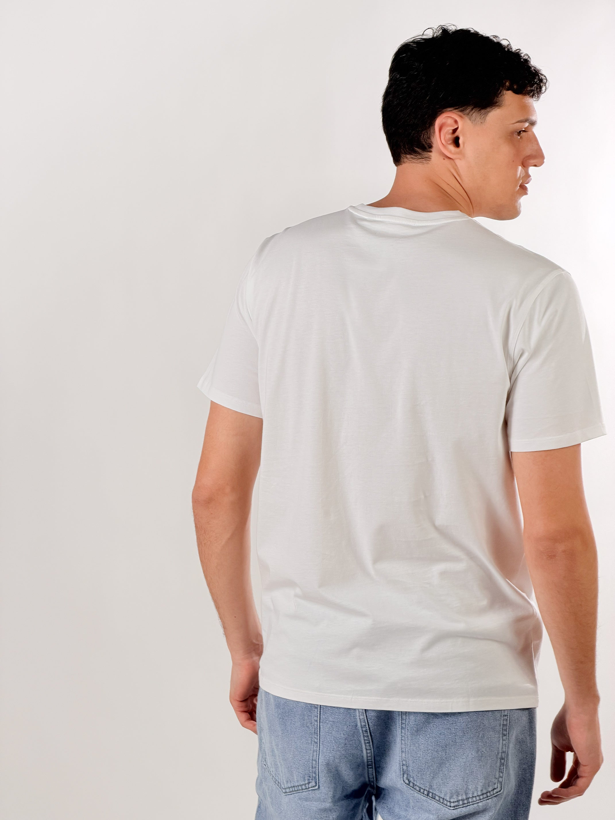 T-Shirt  base fit con taschino applicato|Colore:Bianco