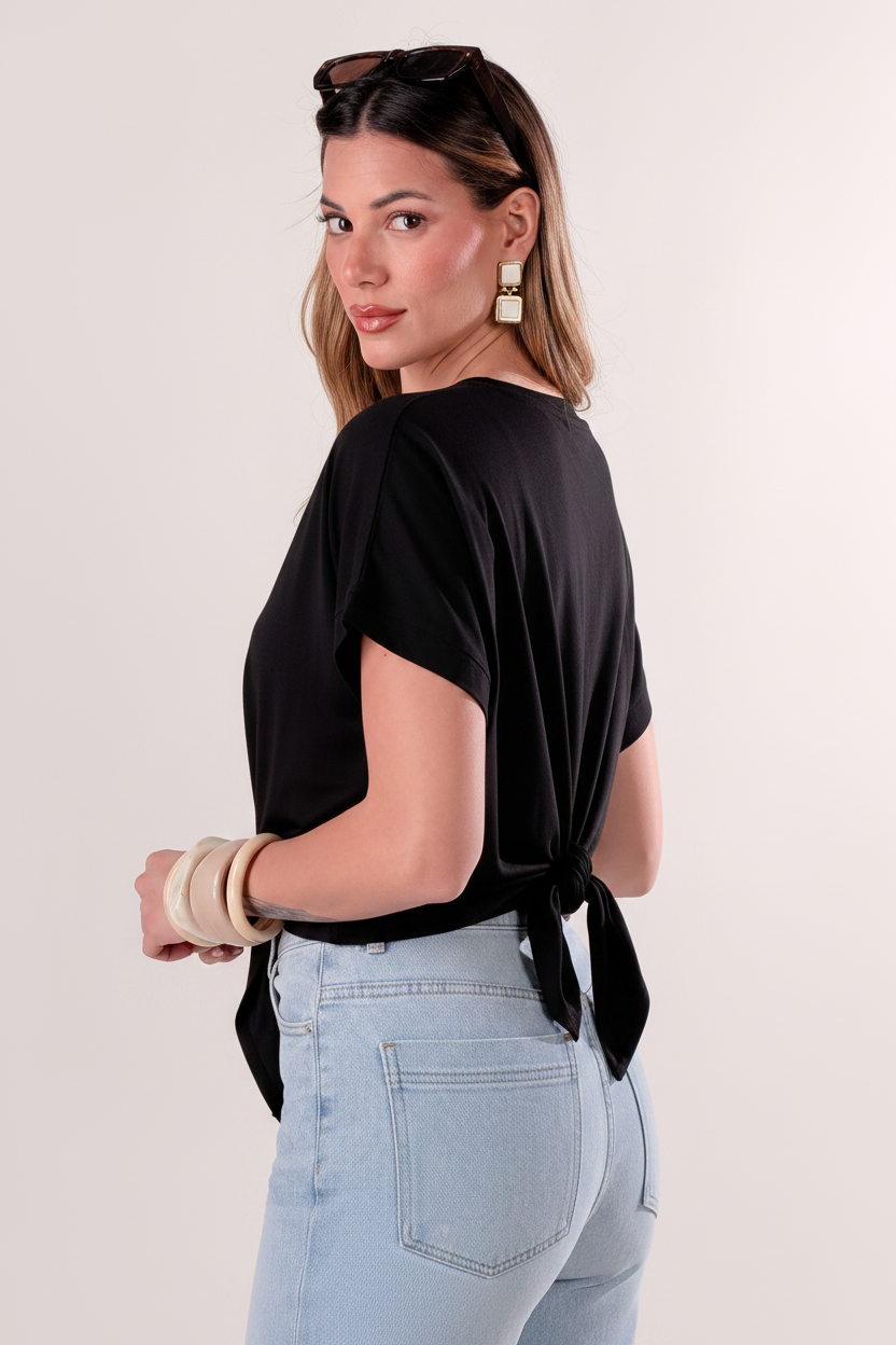 T-Shirt Cropped con Nodo|Colore:Nero