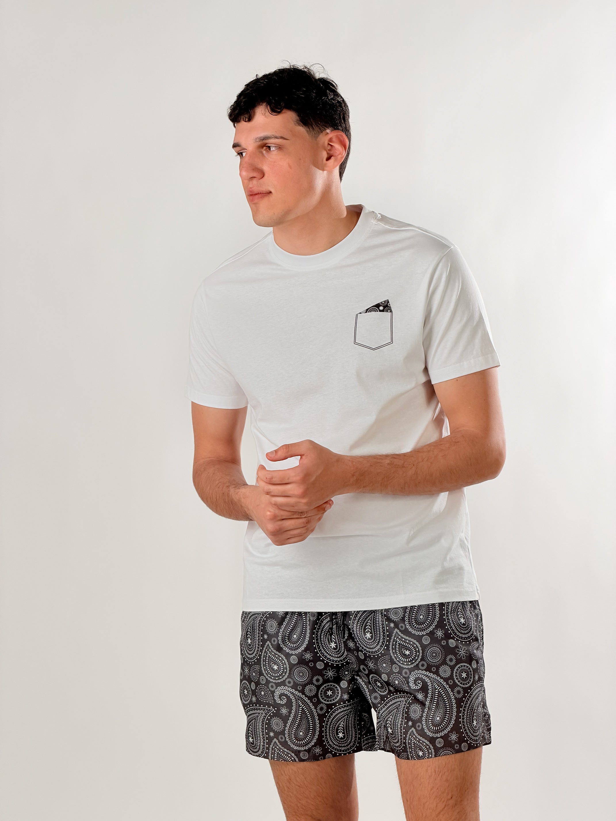 T-Shirt taschino paisley|Colore:Bianco/nero