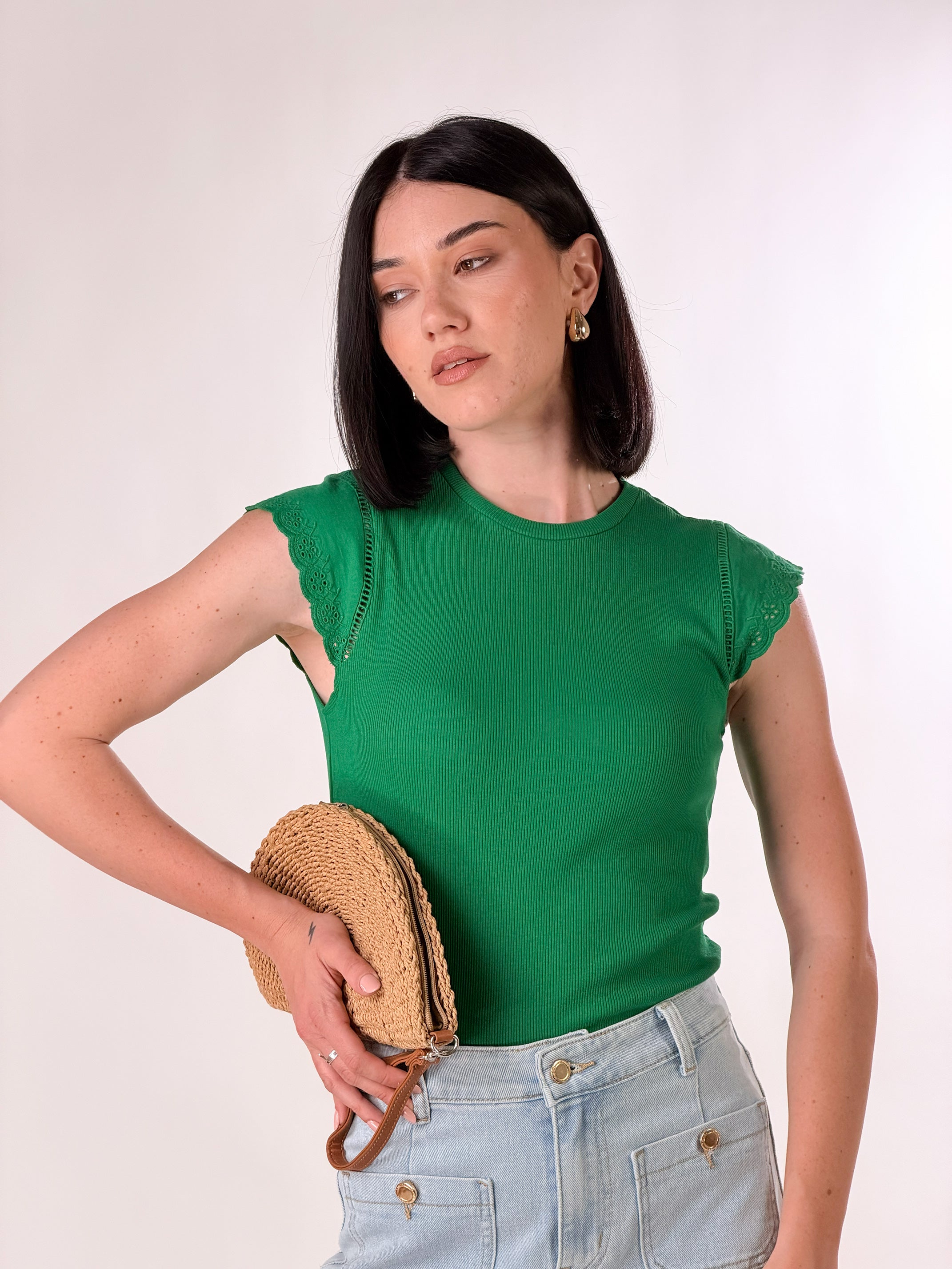 T-Shirt manica aletta in pizzo san gallo|Colore:Smeraldo