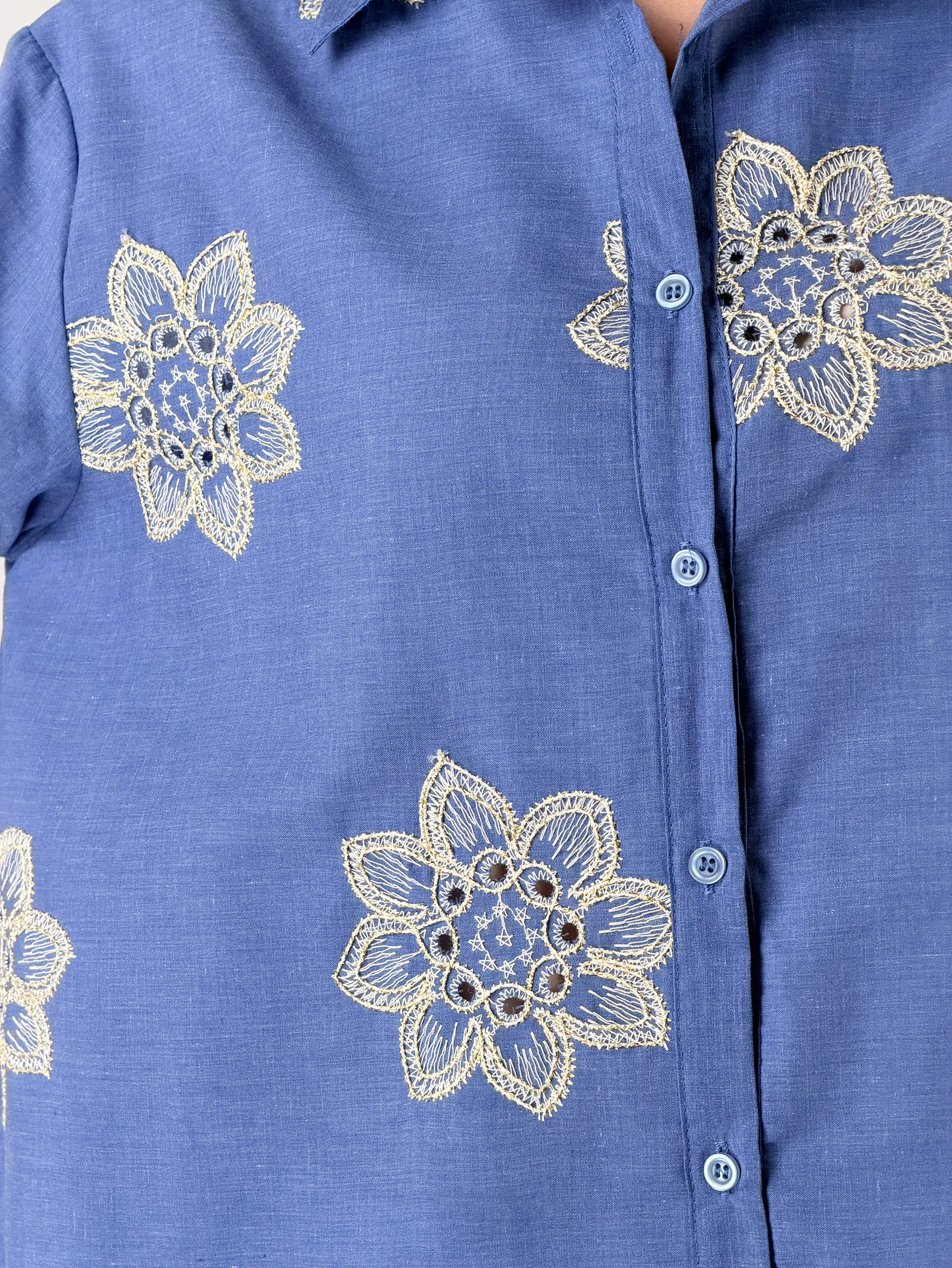 Camicia con ricami oro e avorio|Colore:Denim
