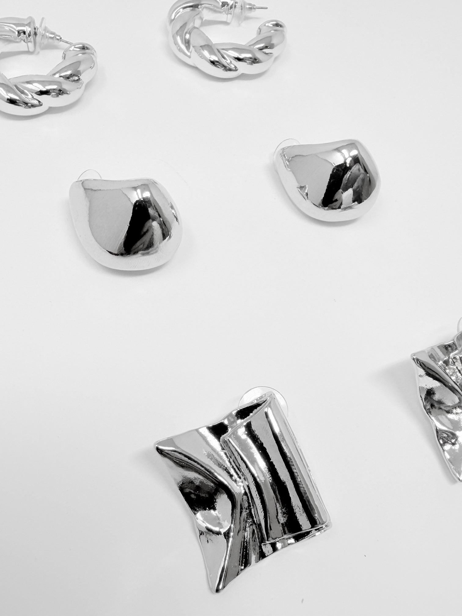 Tris orecchini varie forme|Colore:Argento