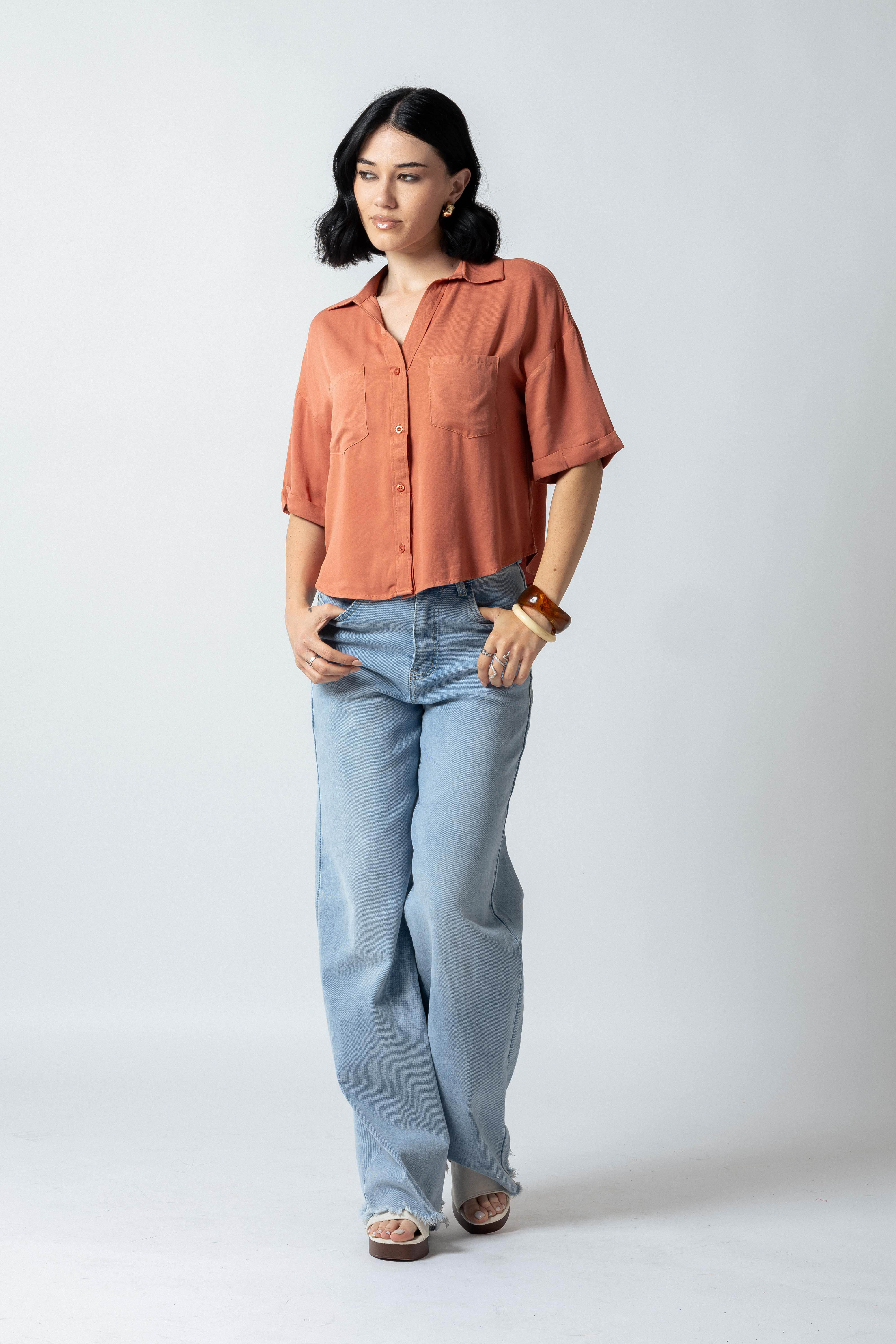 Camicia over crop con tasche|Colore:Terracotta
