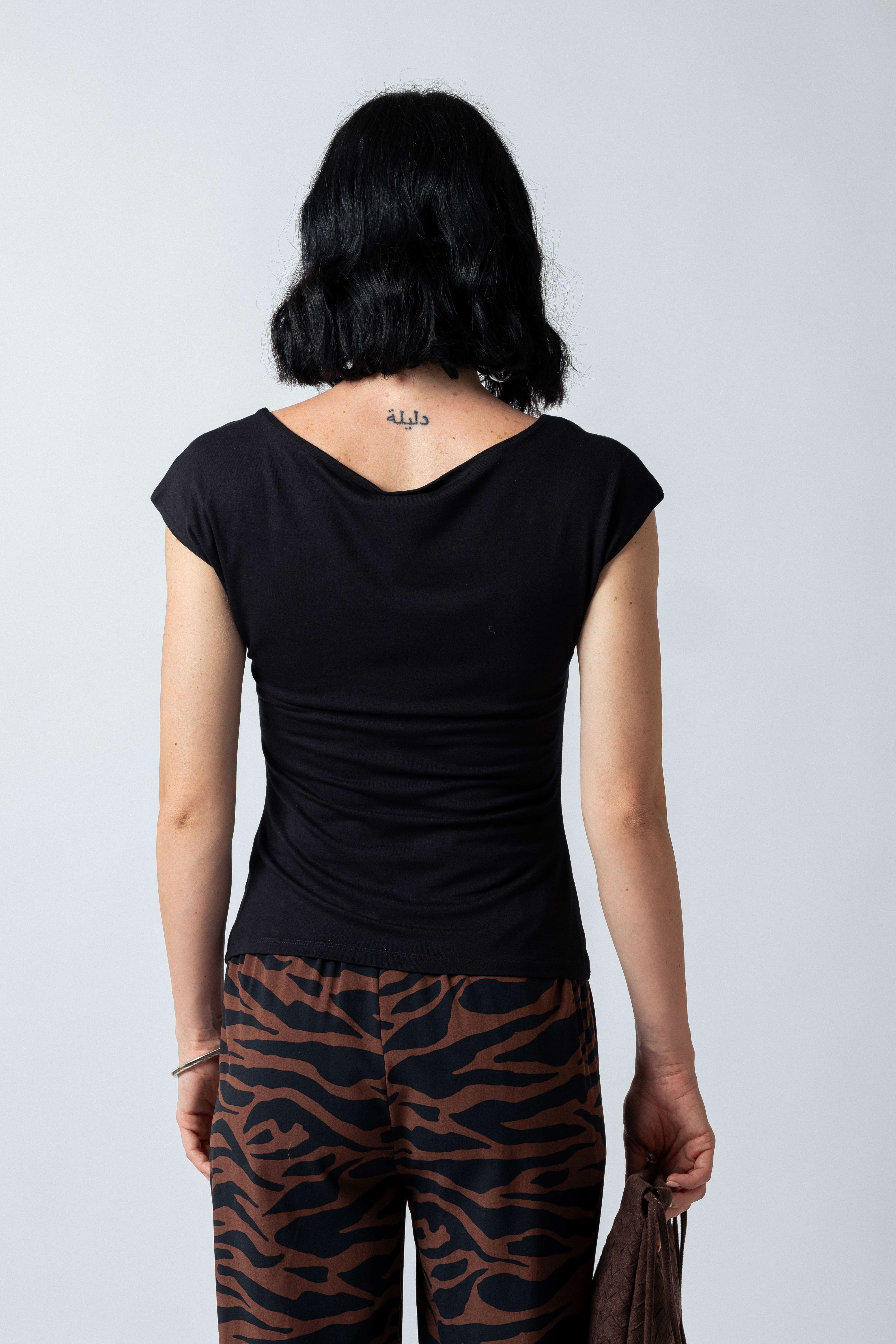 Maglia scollo barca |Colore:Nero
