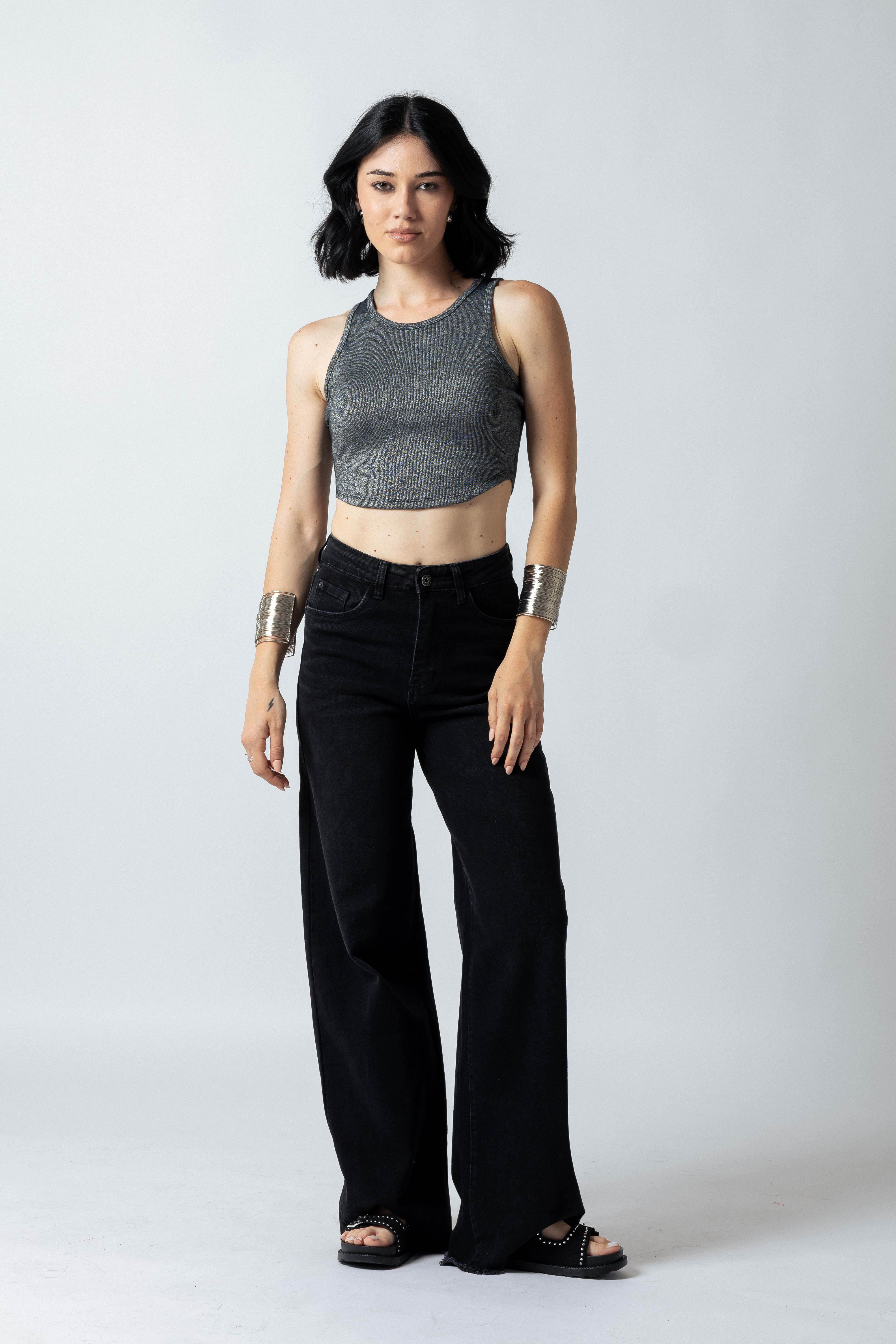 Top con orlo curvato|Colore:Nero