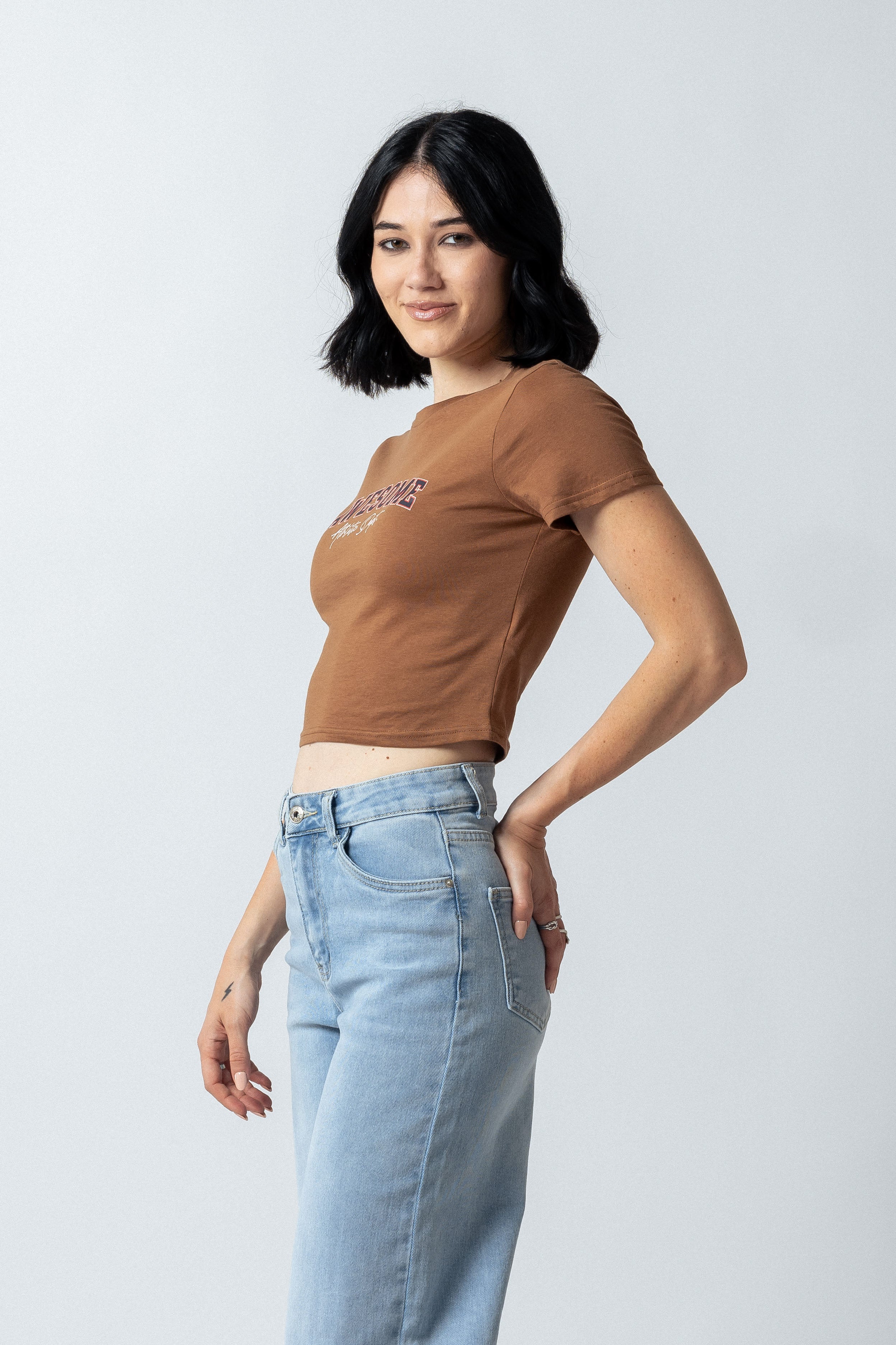 T-Shirt crop con stampa|Colore:Nocciola