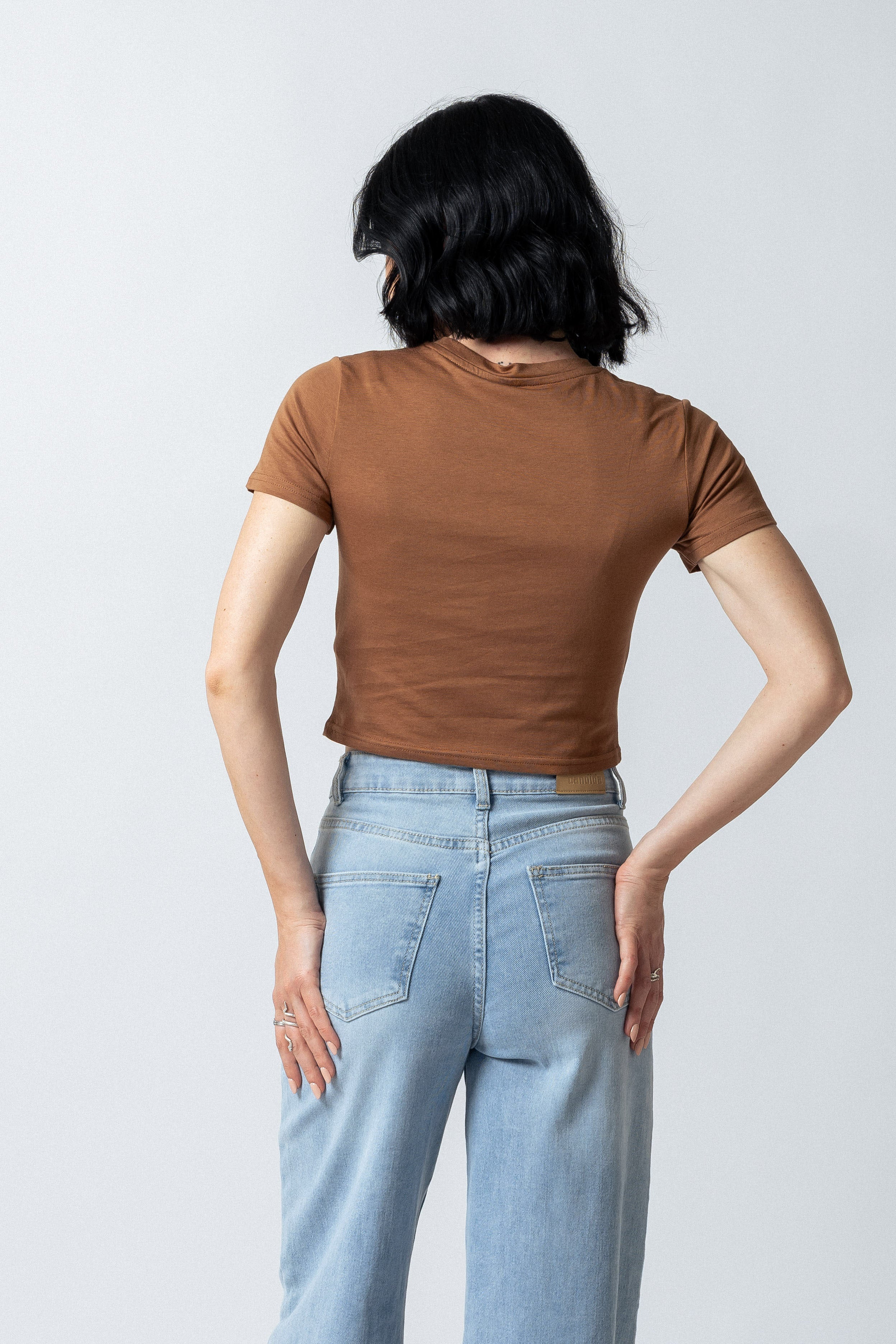T-Shirt crop con stampa|Colore:Nocciola