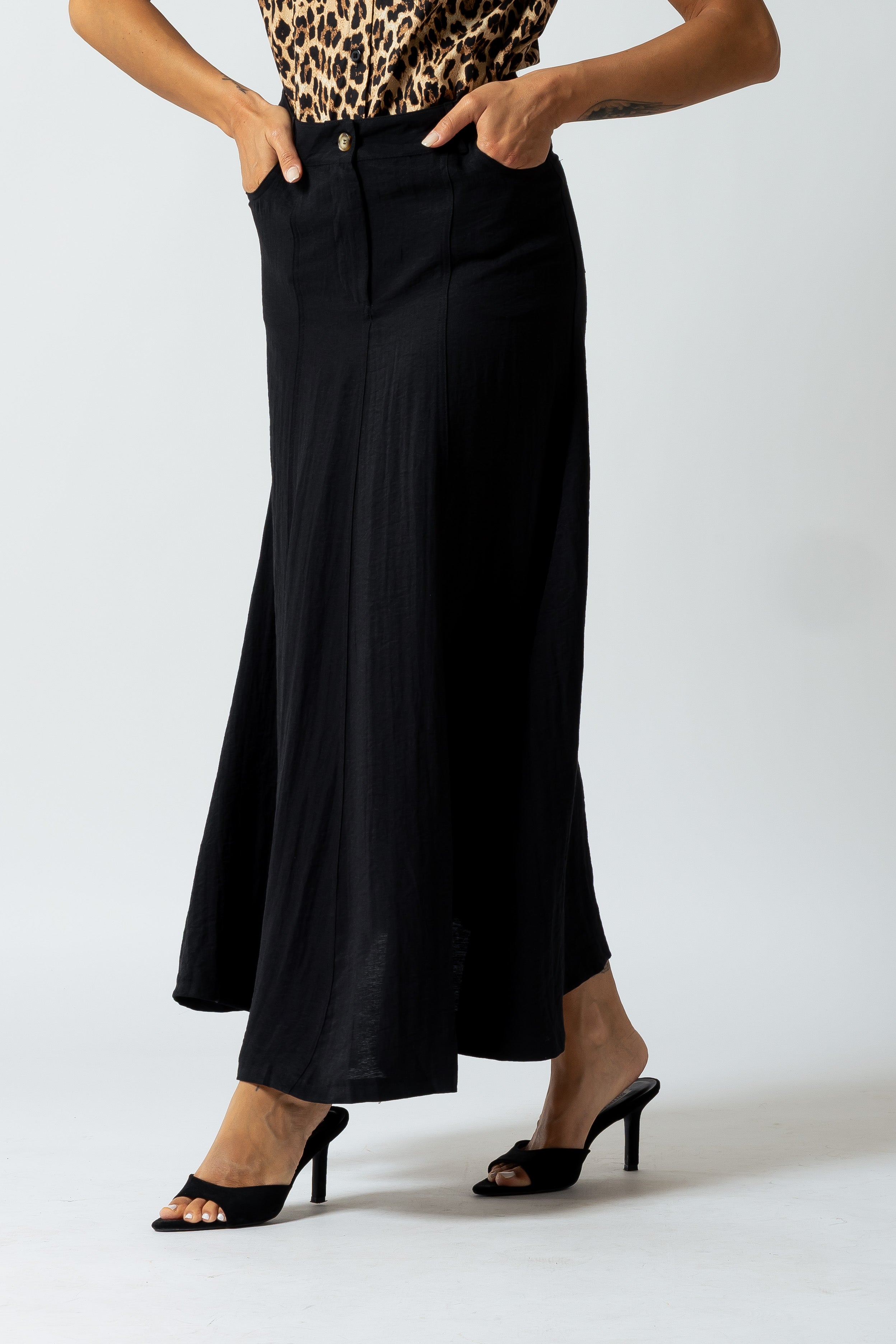 Gonna 5 tasche tessuto effetto lino|Colore:Nero