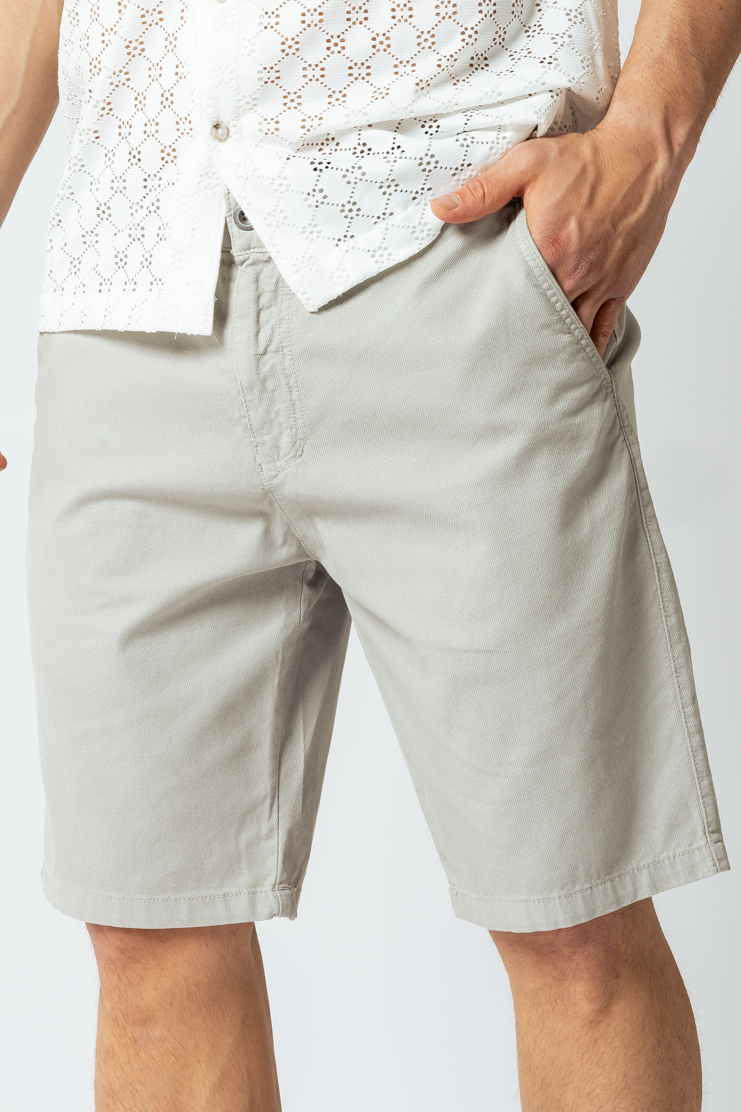 Bermuda con trama |Colore:Grigio