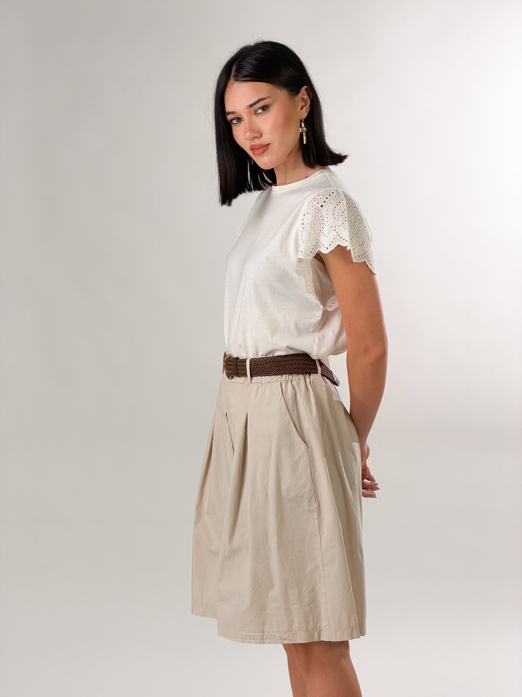 Bermuda con cintura intrecciata|Colore:Beige