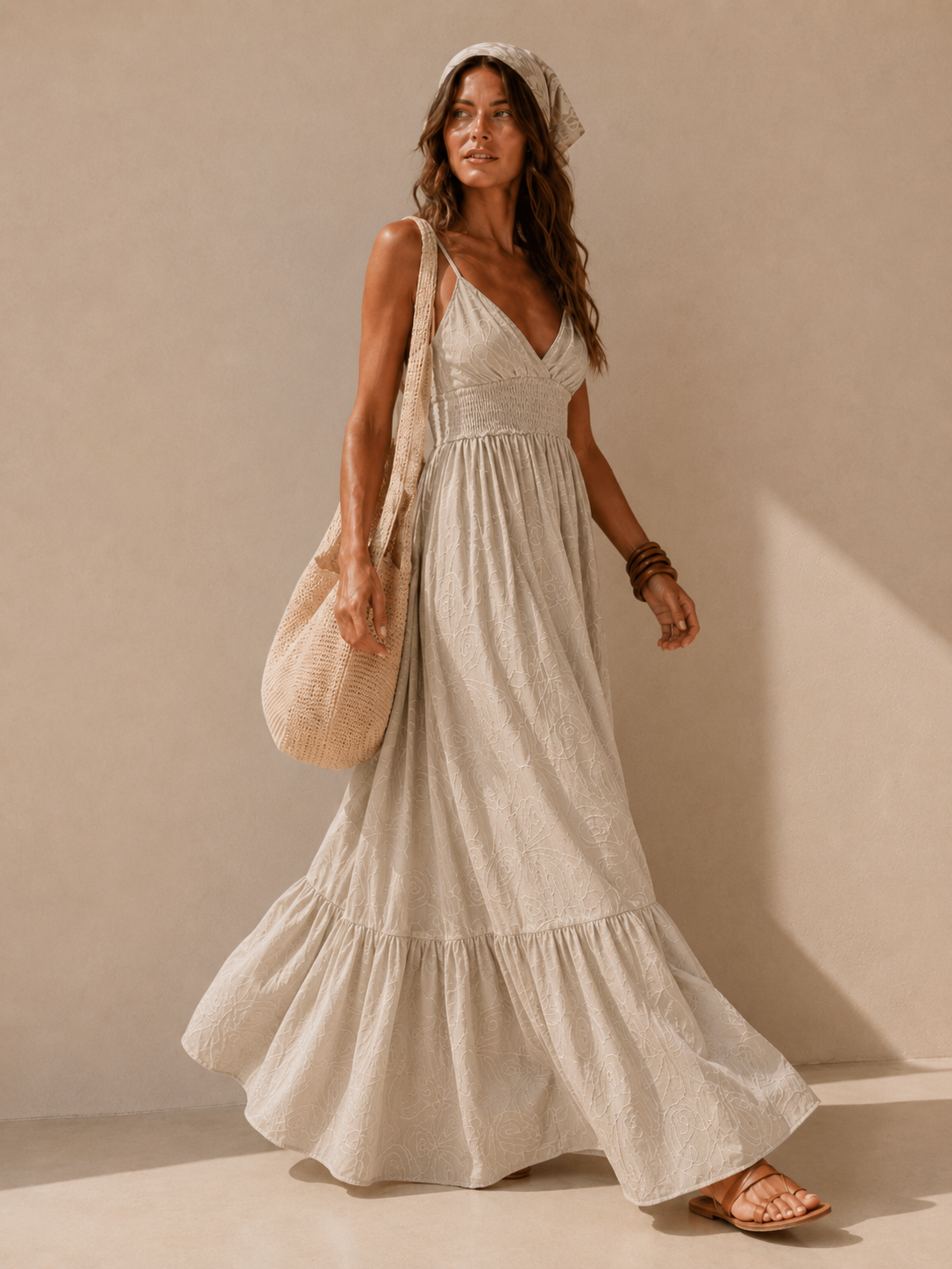 Abito con ricami a rilievo|Colore:Beige