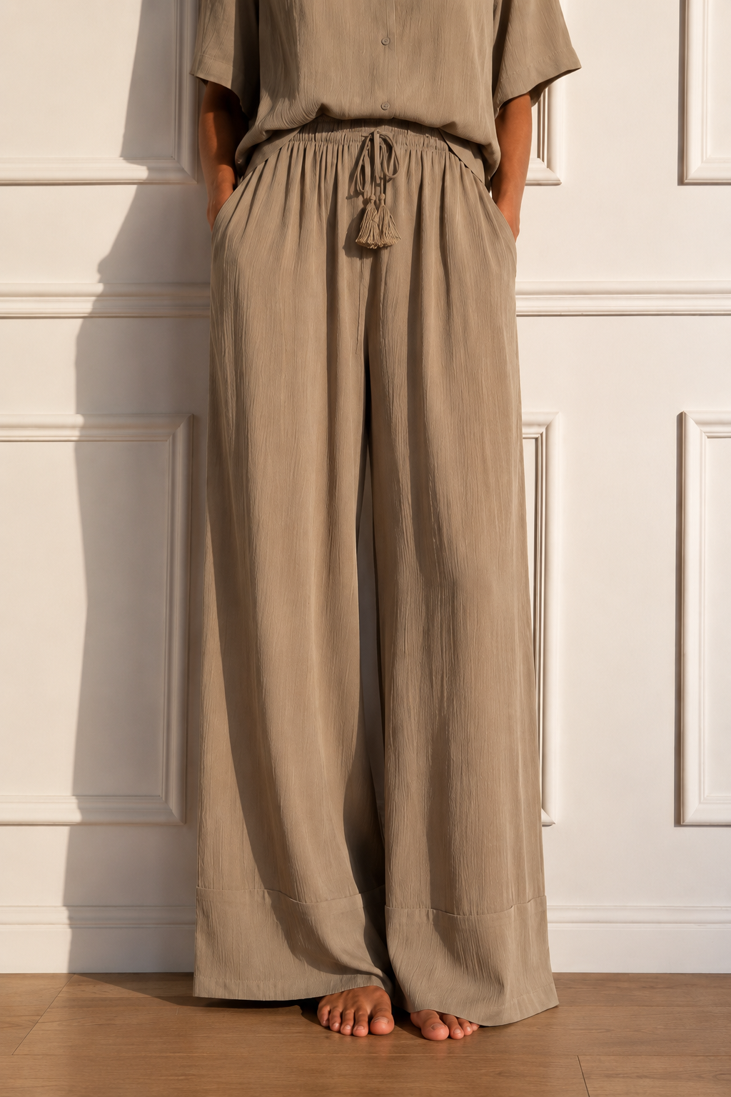 Pantaloni con coulisse e nappine|Colore:Fieno
