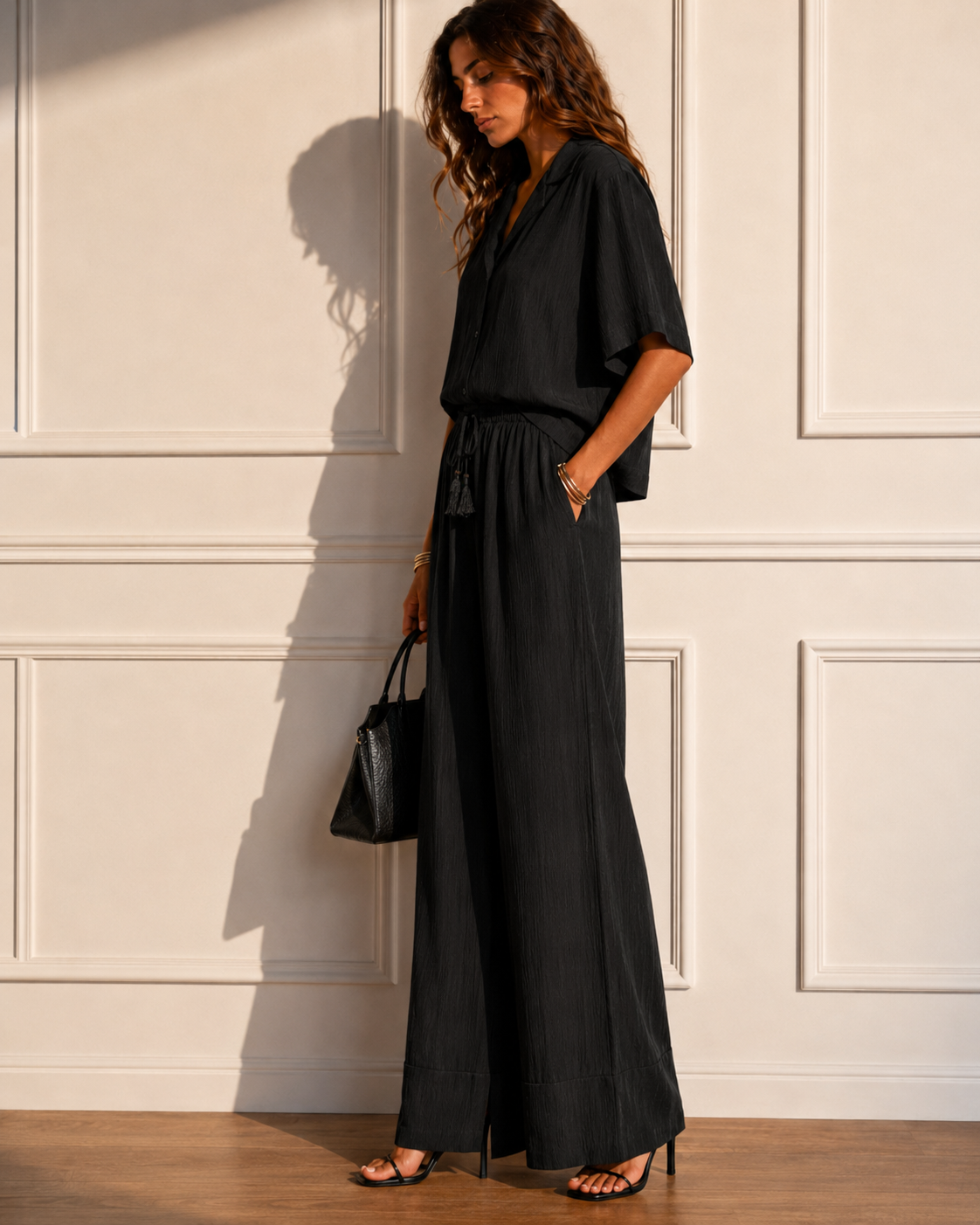 Pantaloni con coulisse e nappine|Colore:Nero