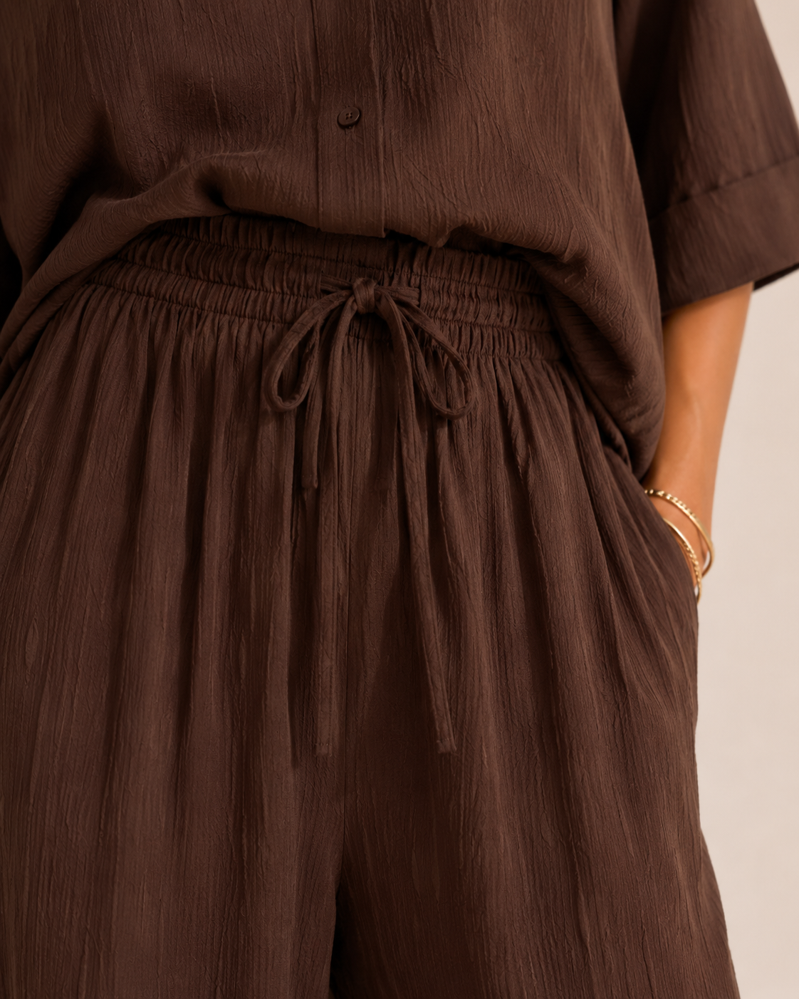 Pantalaccio con laccetto frontale|Colore:Marrone
