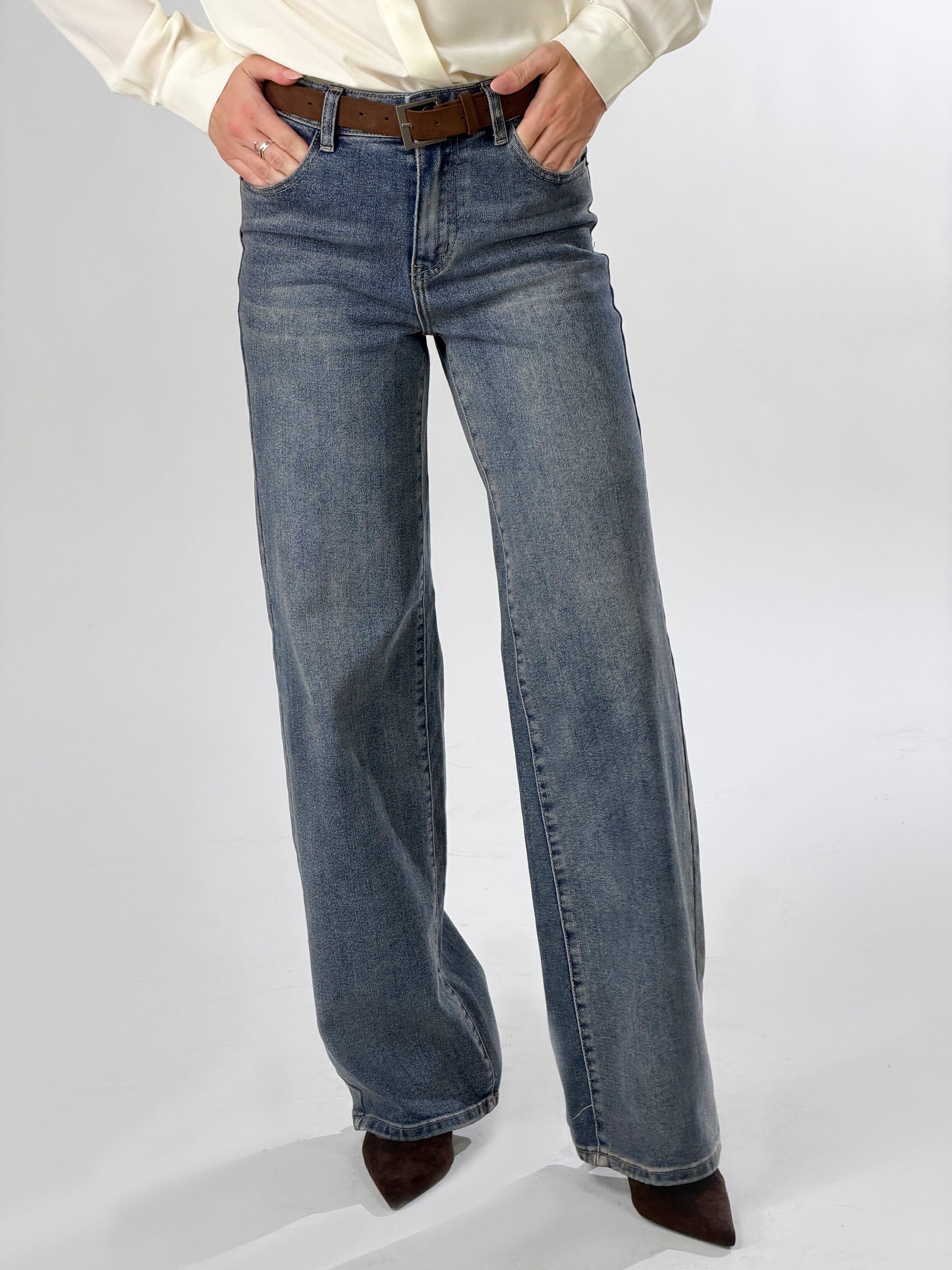 Jeans wide leg con cintura|Colore:Blue invecchiato