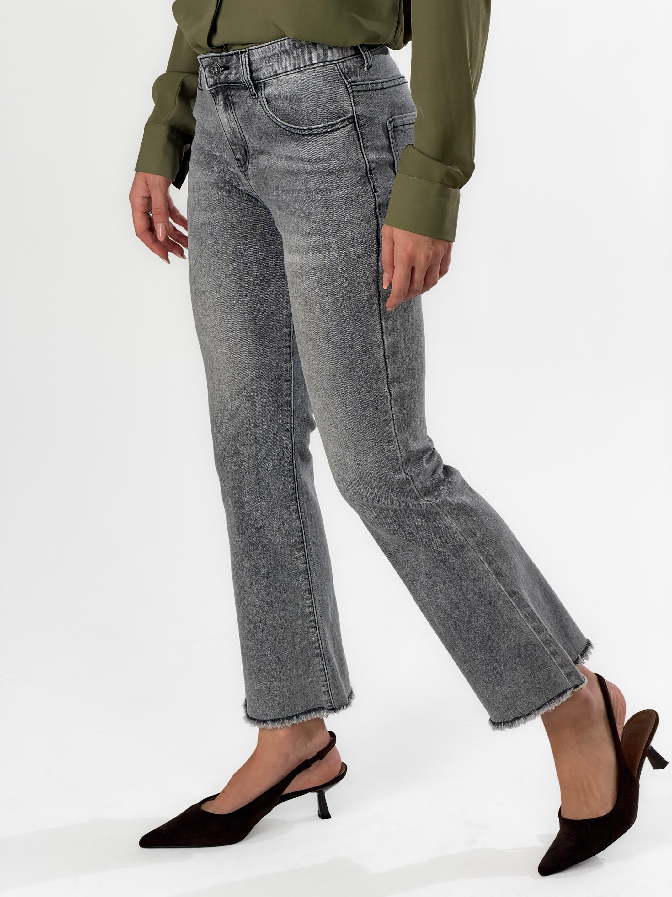 Jeans capri svasato|Colore:Grigio