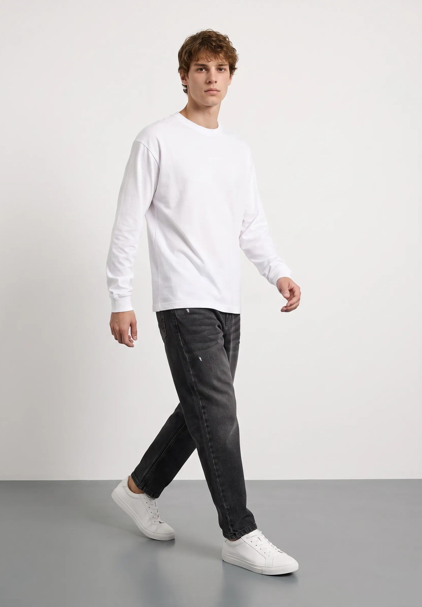 Jeans Carrot fit Los Angeles|Colore:Black ripped