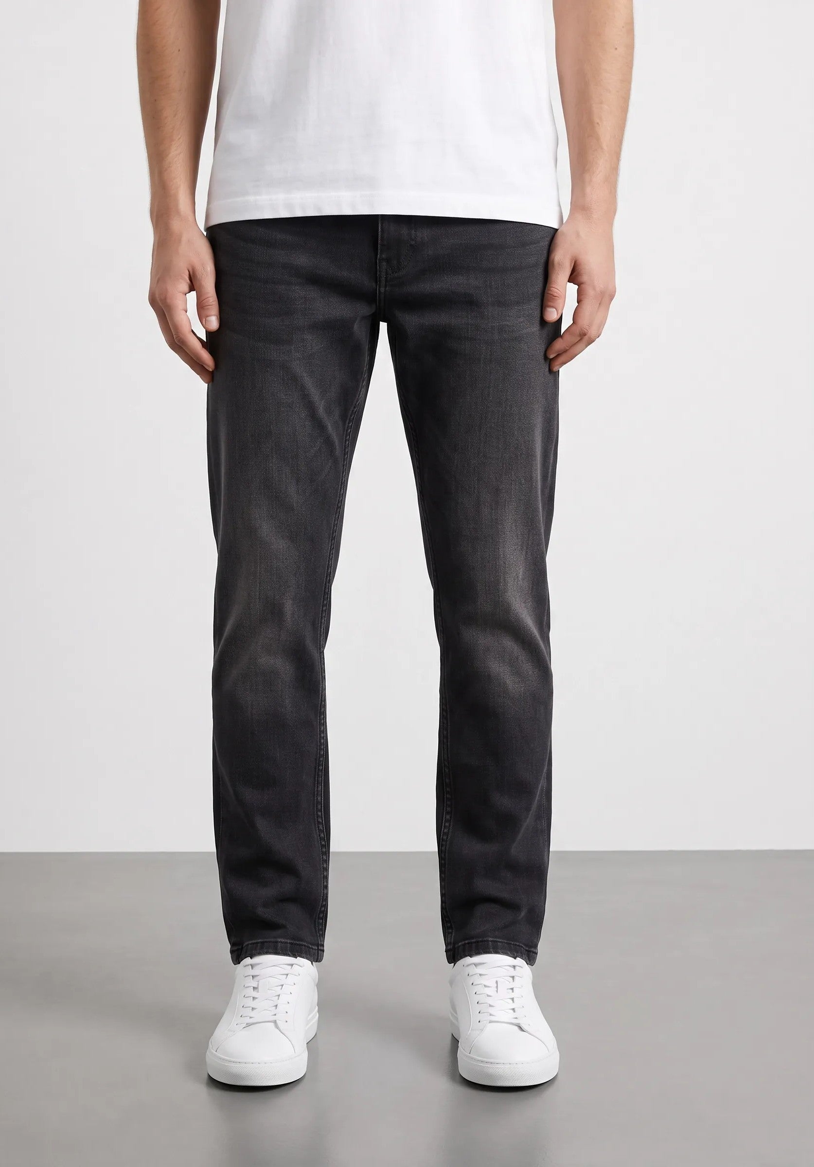 Jeans regular fit grigio antracite|Colore:Black