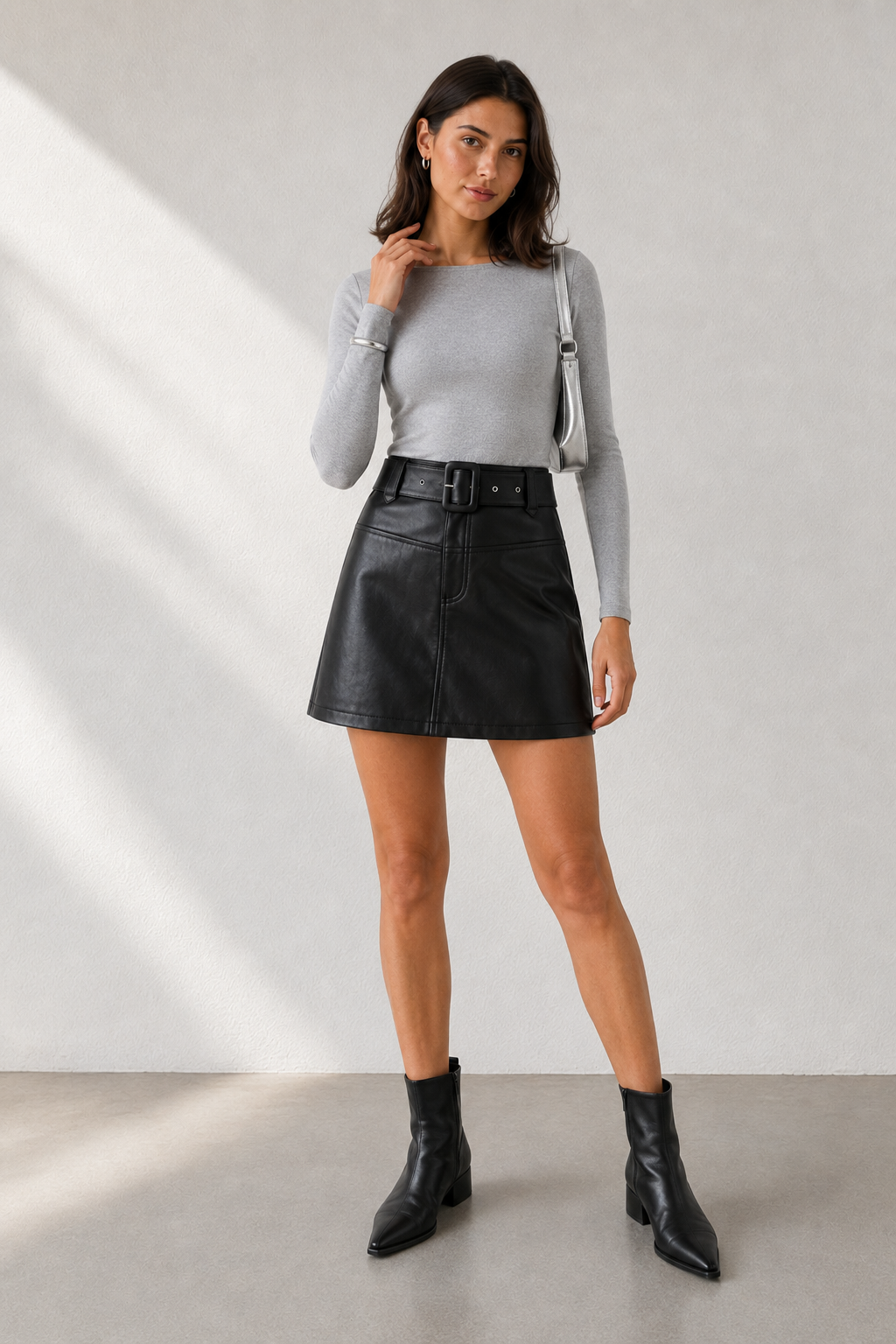 Minigonna con cintura|Colore:Nero