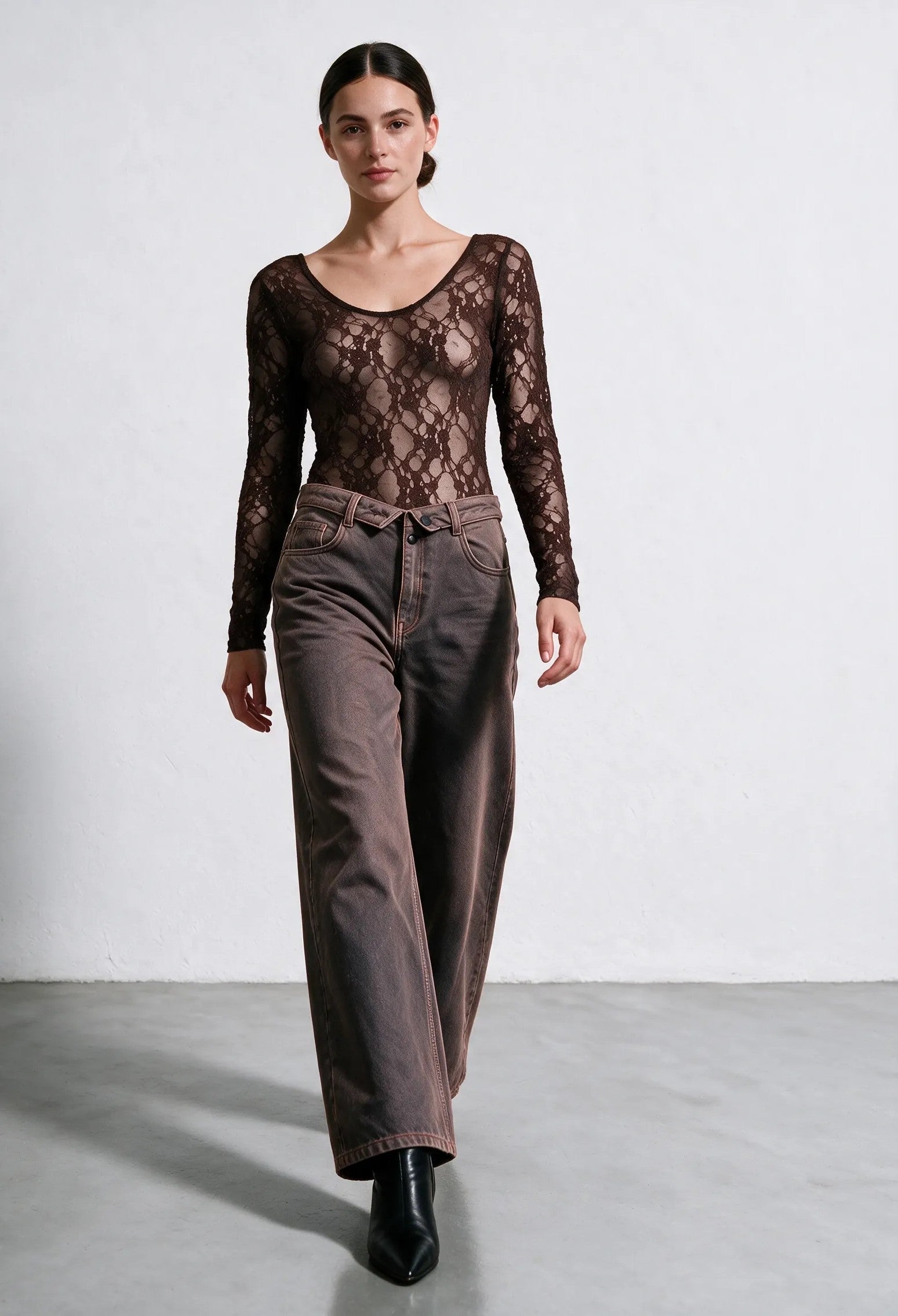 Jeans Wide Leg con chiusura a risvolto|Colore:Sabbia